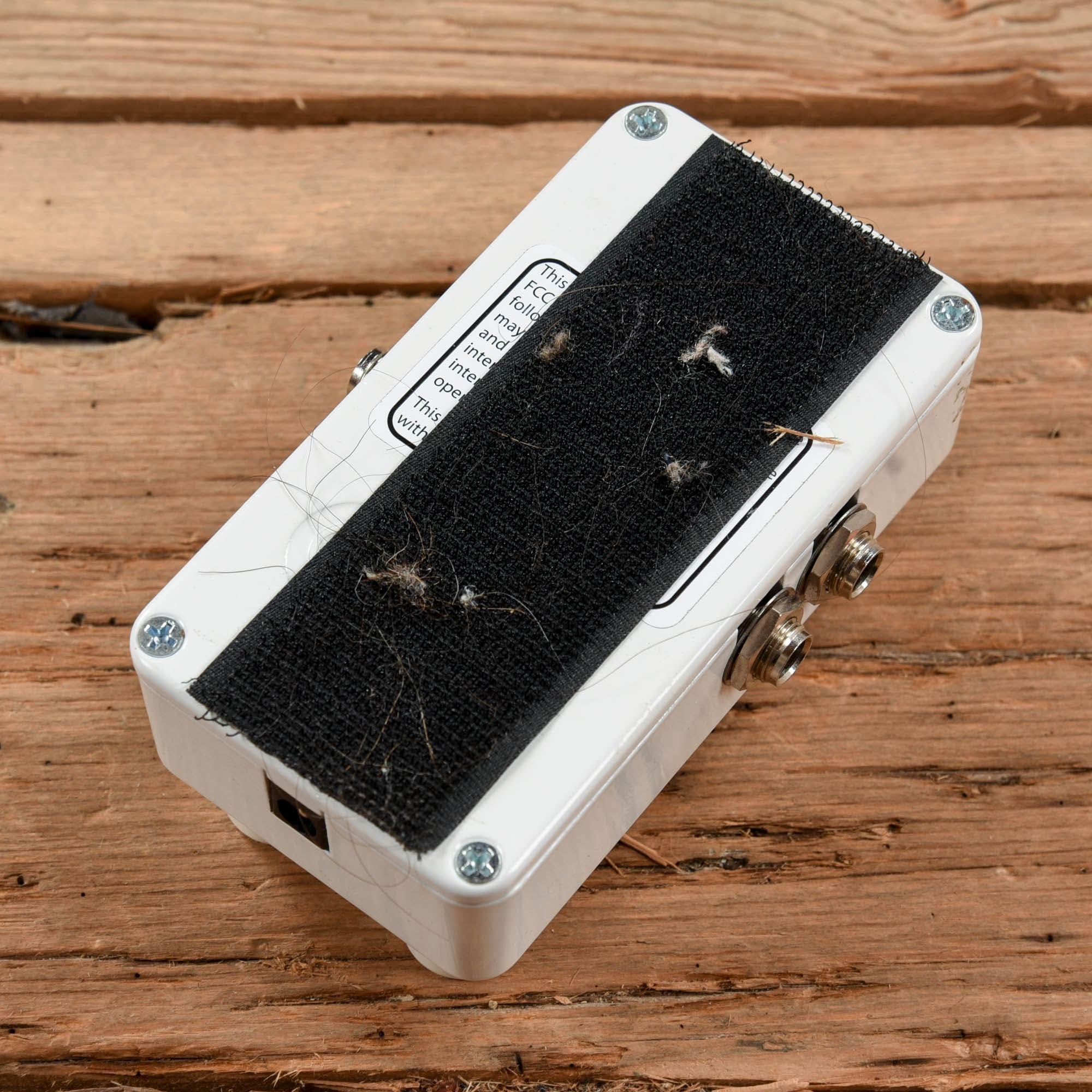 Electro-Harmonix Canyon Delay & Looper Pedal Effects and Pedals / Loop Pedals and Samplers