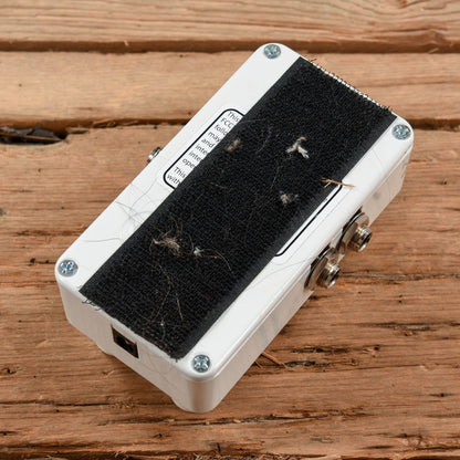 Electro-Harmonix Canyon Delay & Looper Pedal Effects and Pedals / Loop Pedals and Samplers