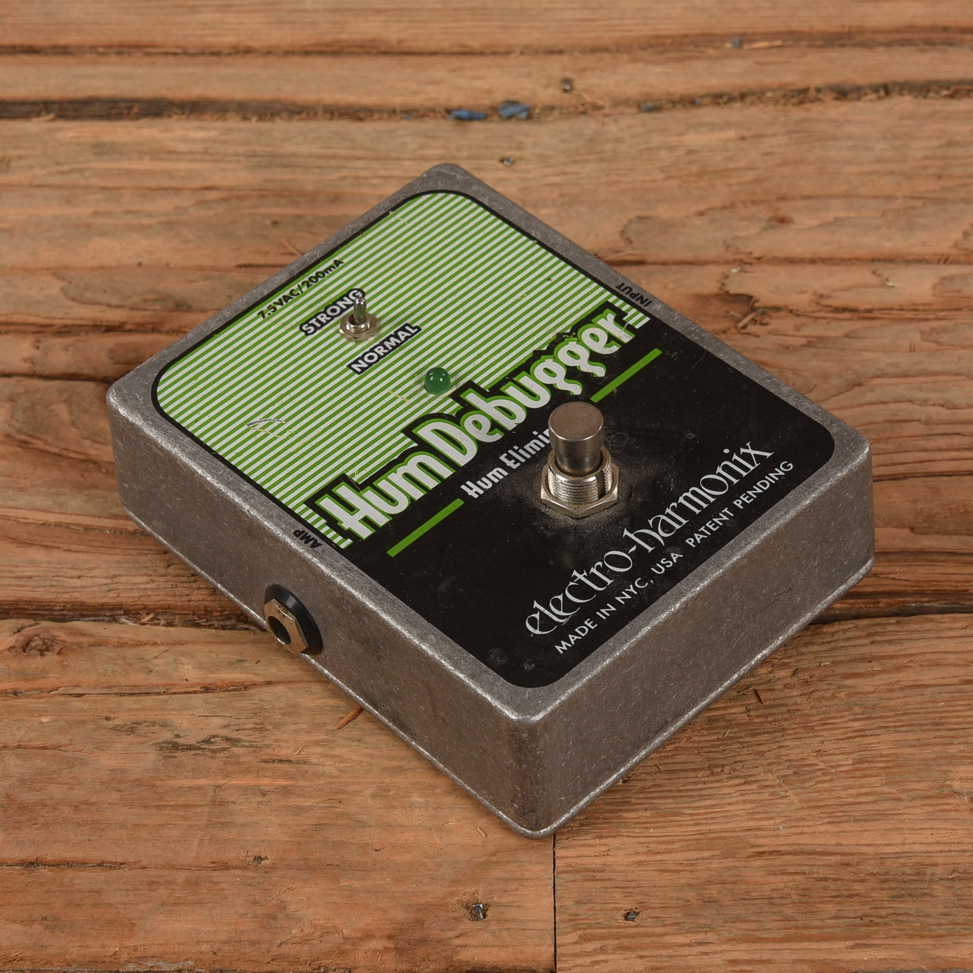 Electro-Harmonix Hum Debugger Effects and Pedals / Noise Reduction and Gates