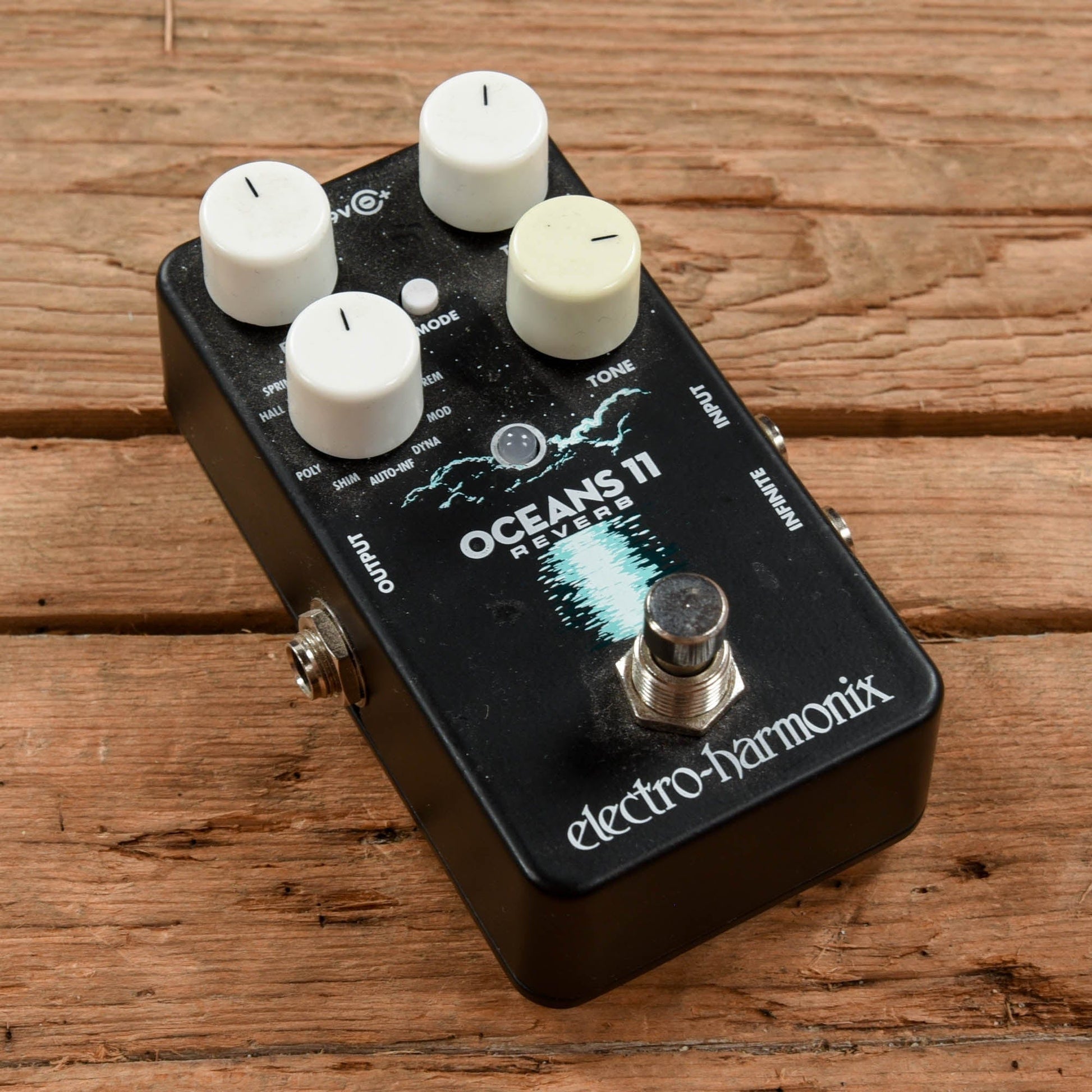 Electro-Harmonix Oceans 11 Effects and Pedals / Reverb