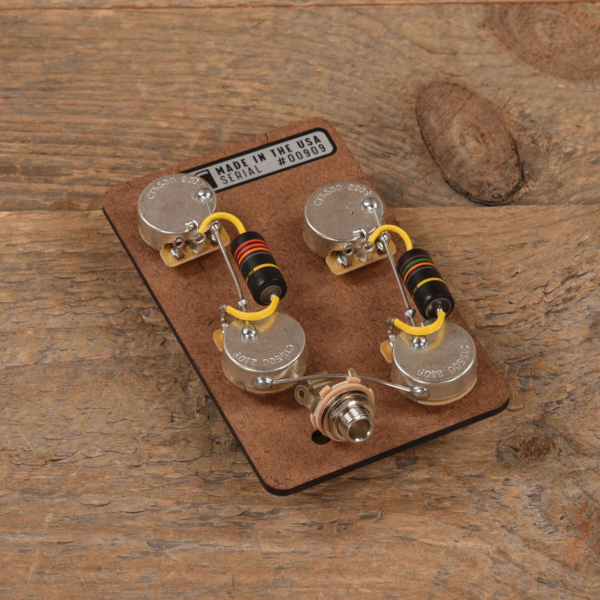 Emerson Custom Prewired Kit for Les Paul Short Shaft 3/8" (500K Pots, 0.022Uf & 0.015Uf Bumblebee) Parts / Pickguards