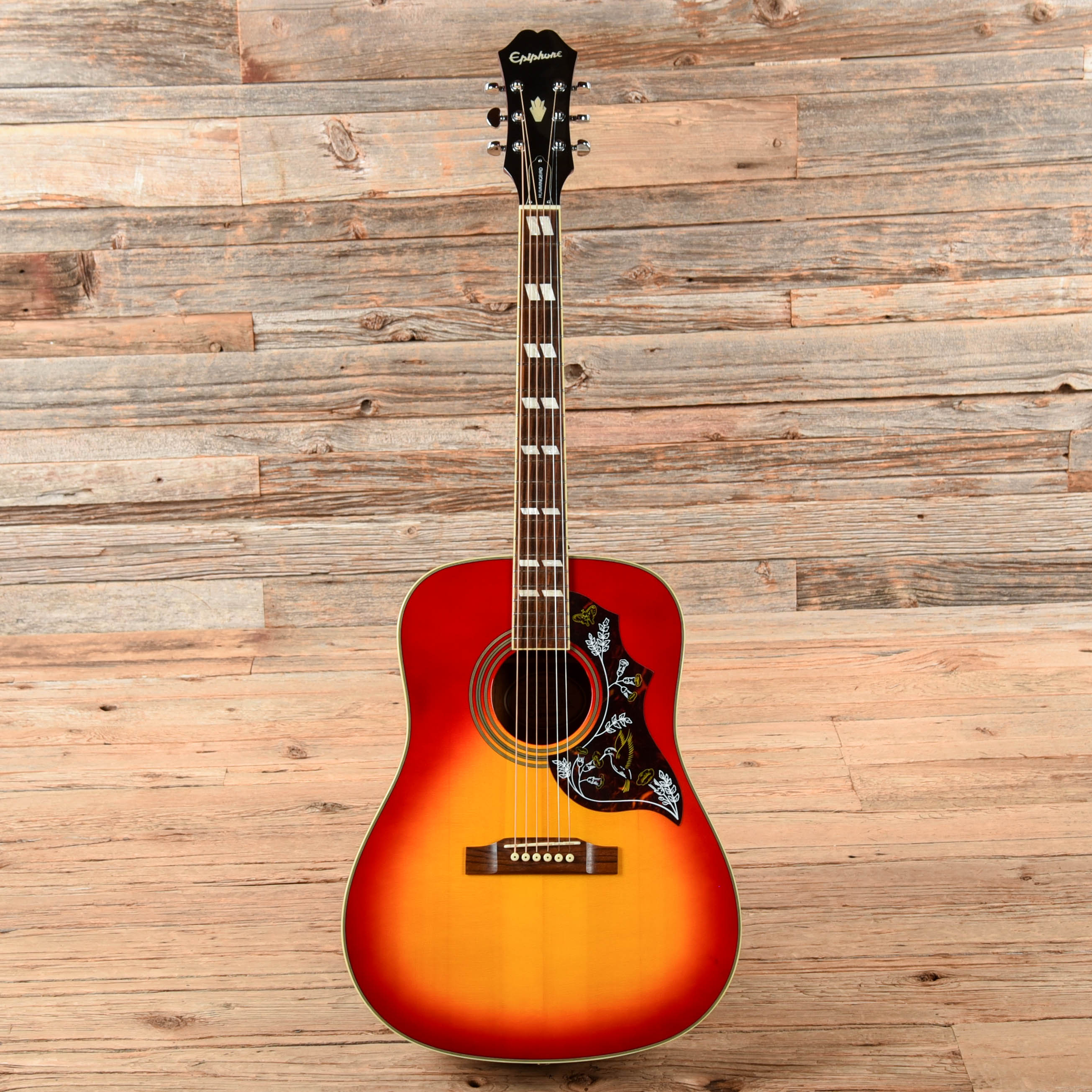 Epiphone Hummingbird Cherry Sunburst Acoustic Guitars / Dreadnought