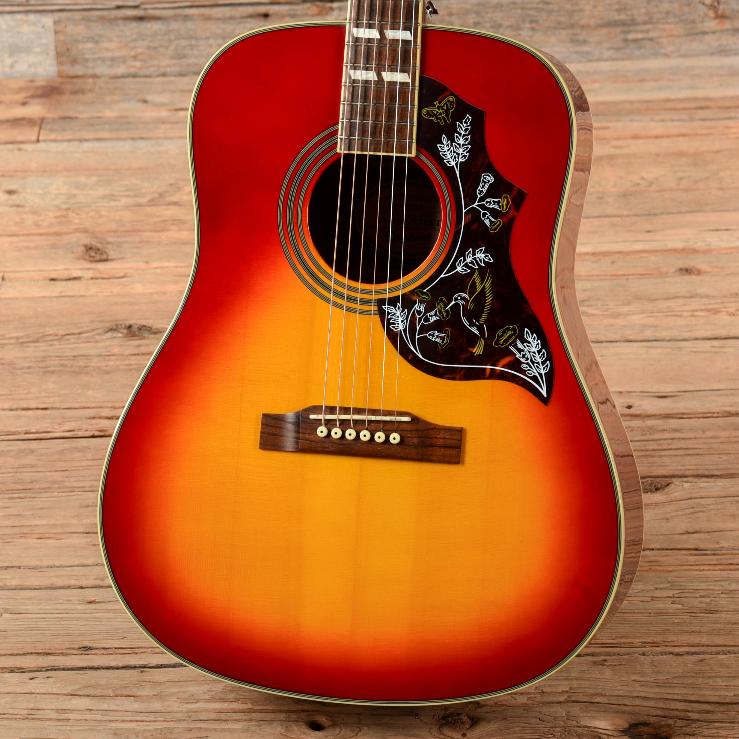Epiphone Hummingbird Cherry Sunburst Acoustic Guitars / Dreadnought