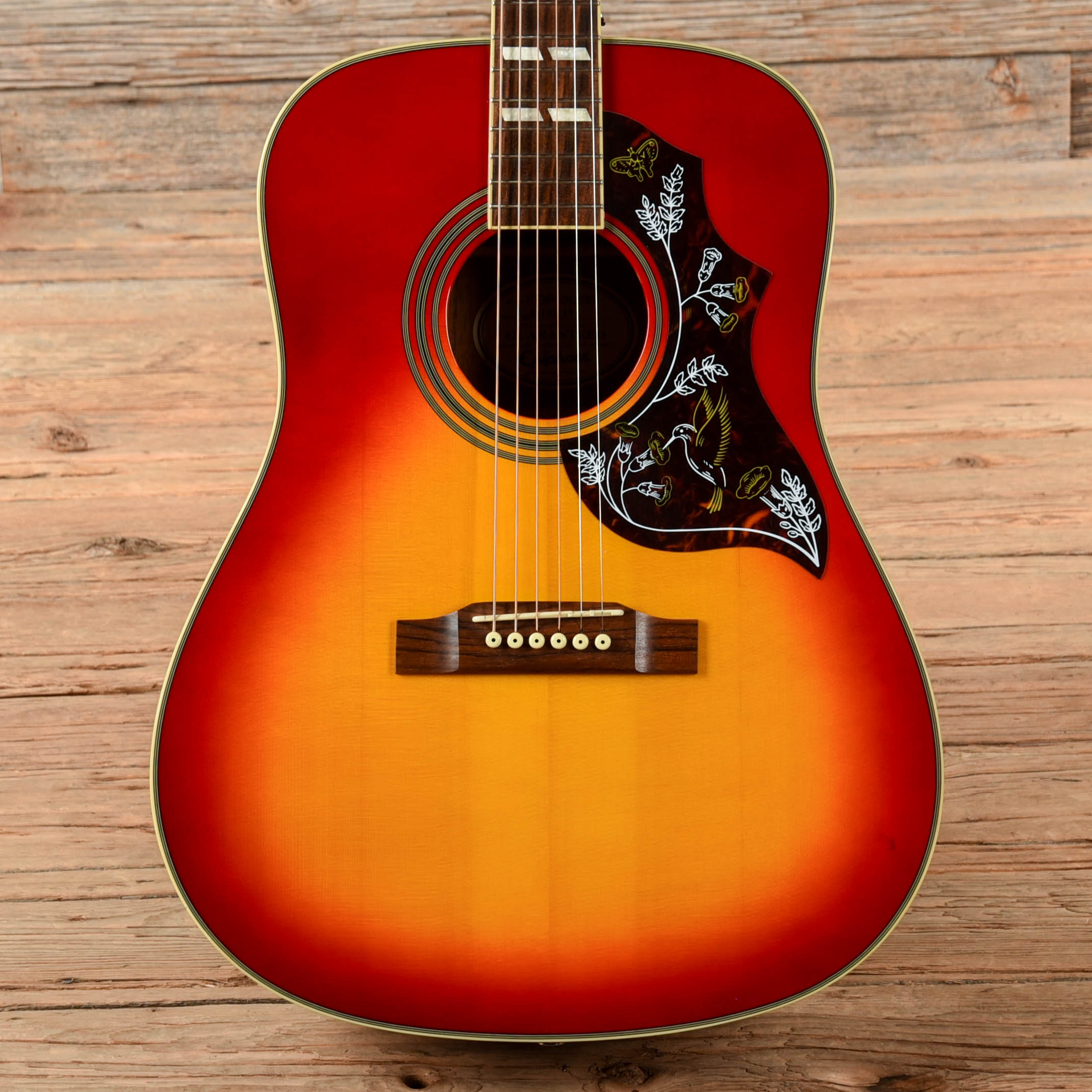 Epiphone Hummingbird Cherry Sunburst Acoustic Guitars / Dreadnought
