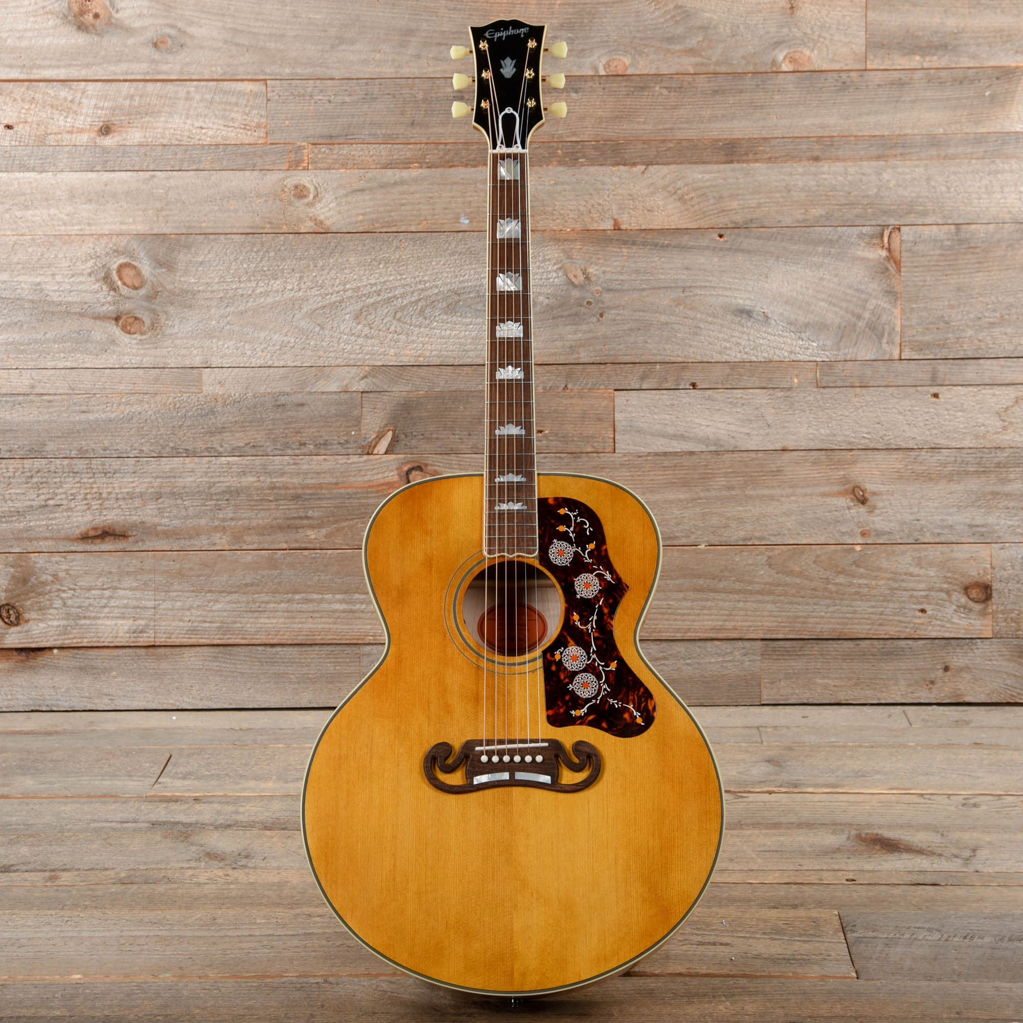 エピフォンInspired Gibson Custom 1957 SJ-200 Epiphone Inspired by Gibson Custom 1957 SJ-200 Acoustic-Electric