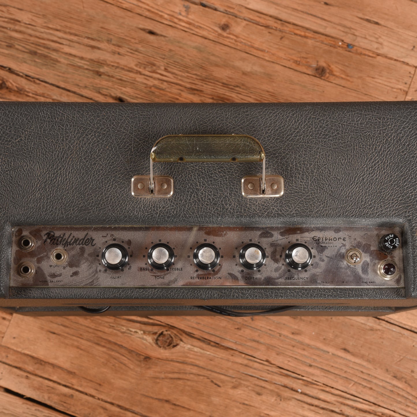 Epiphone EA-28RVT Pathfinder 15-Watt 1x12" Guitar Combo Amp  1961 Amps / Guitar Amps / Guitar Cabinets