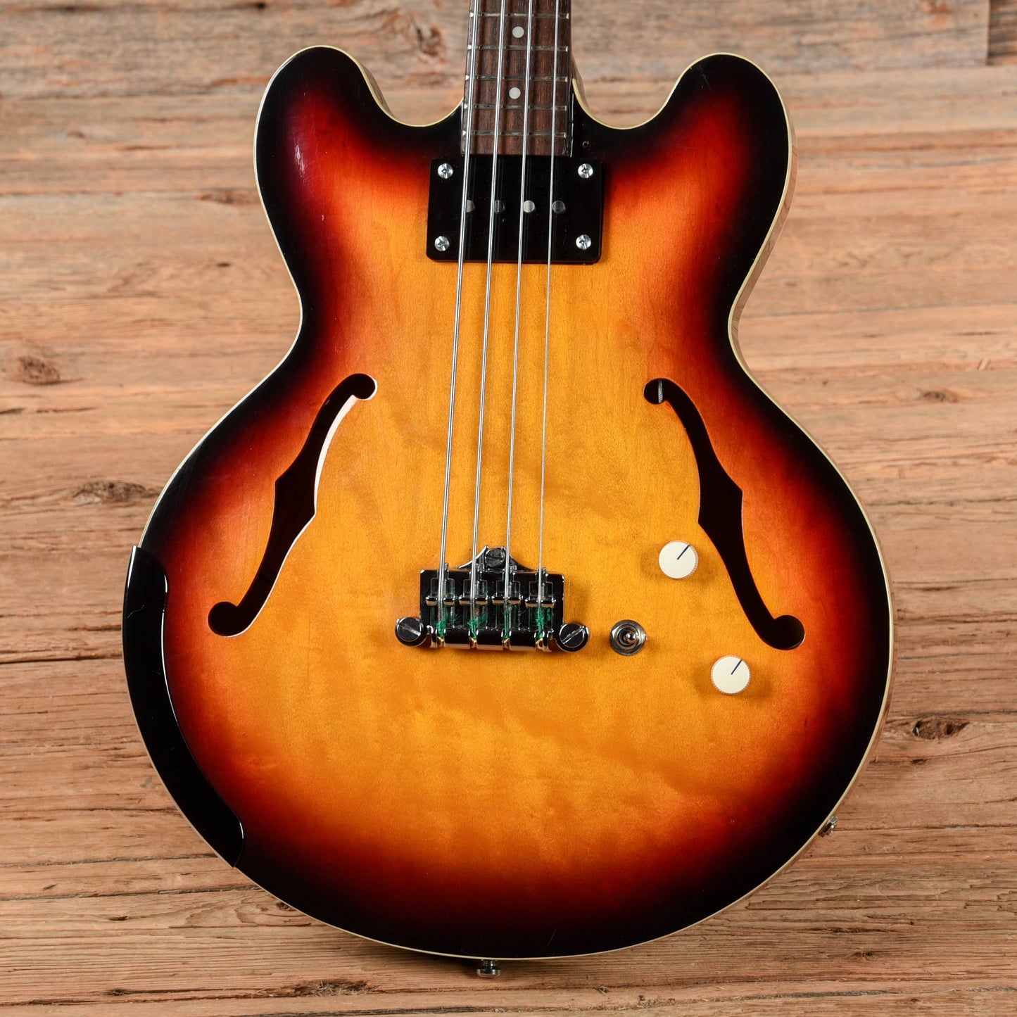 Epiphone Rivoli Bass Cherry Bass Guitars / 4-String