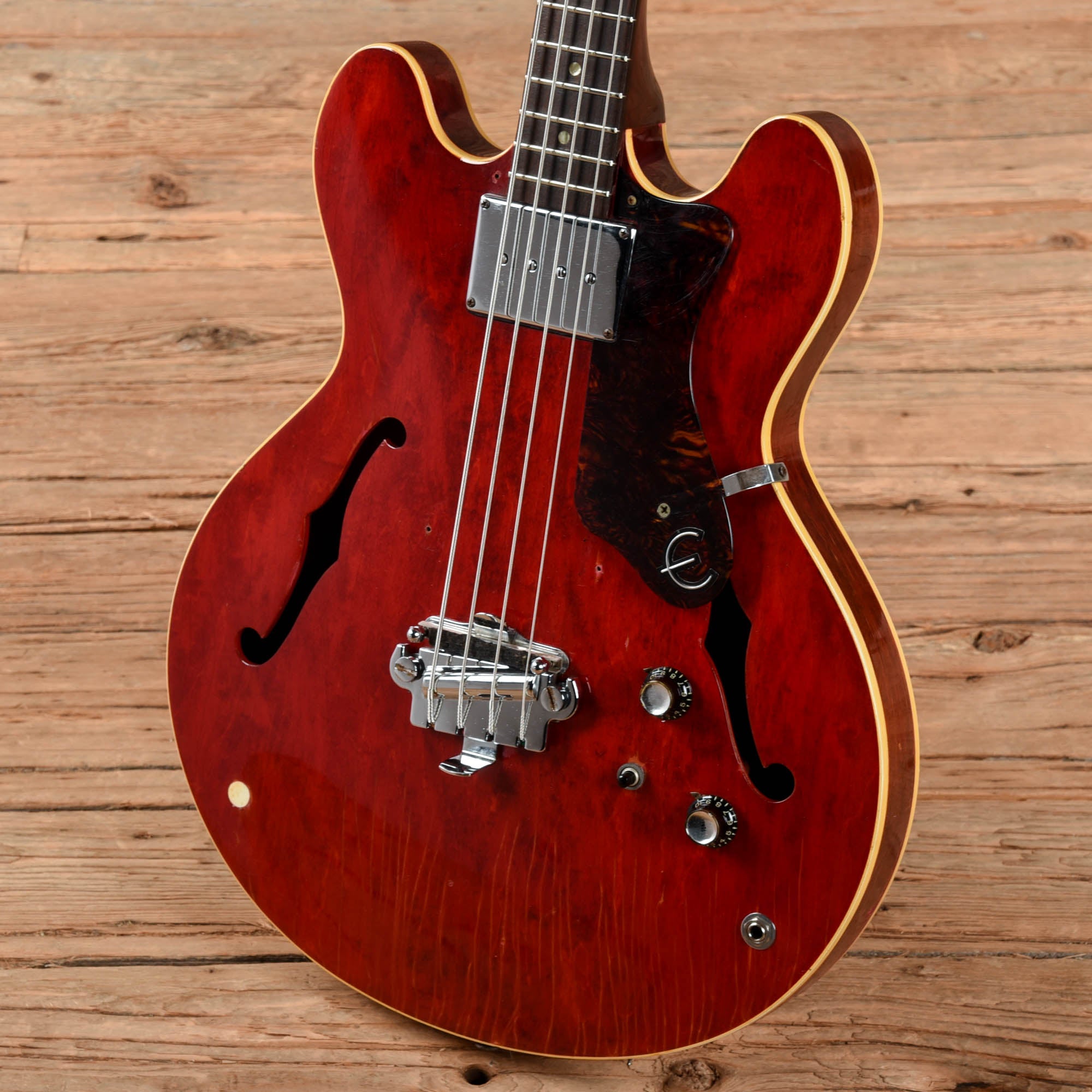 Epiphone Rivoli Cherry 1967 Bass Guitars / 4-String