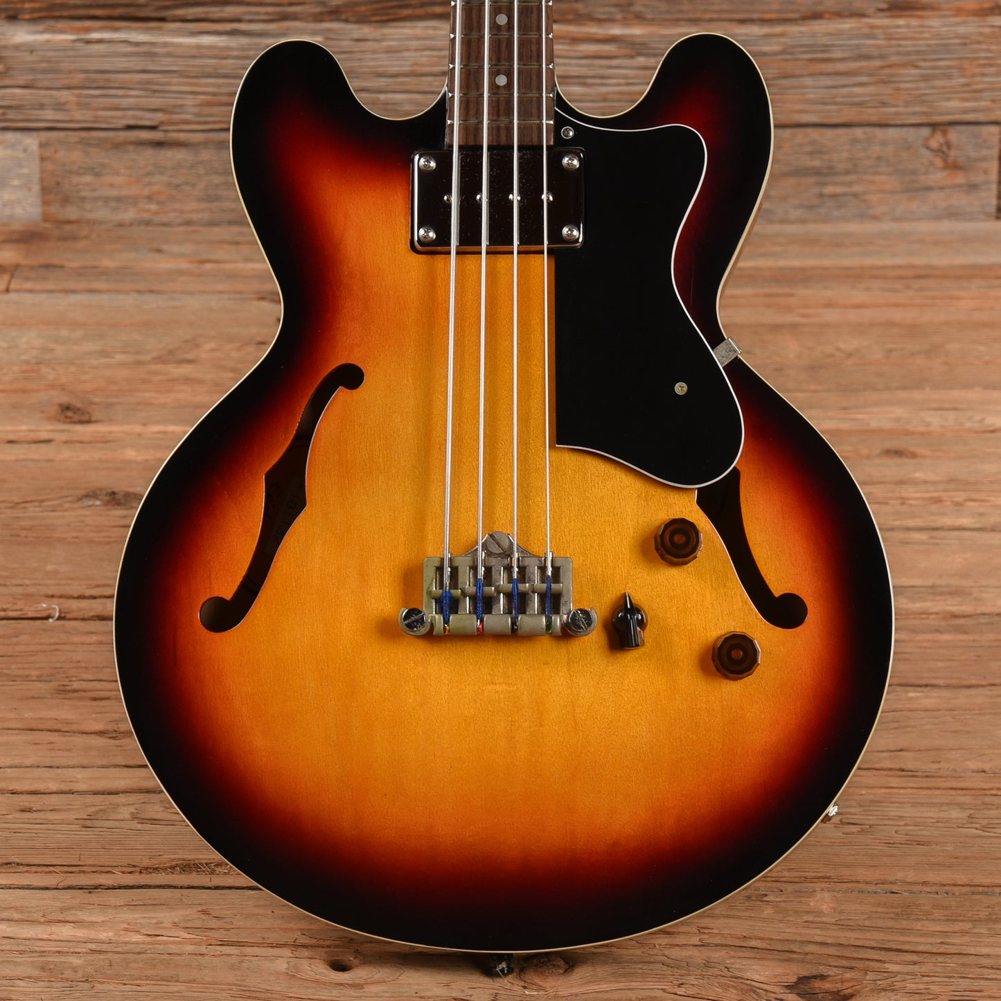 Epiphone Rivoli Reissue Sunburst Bass Guitars / 4-String