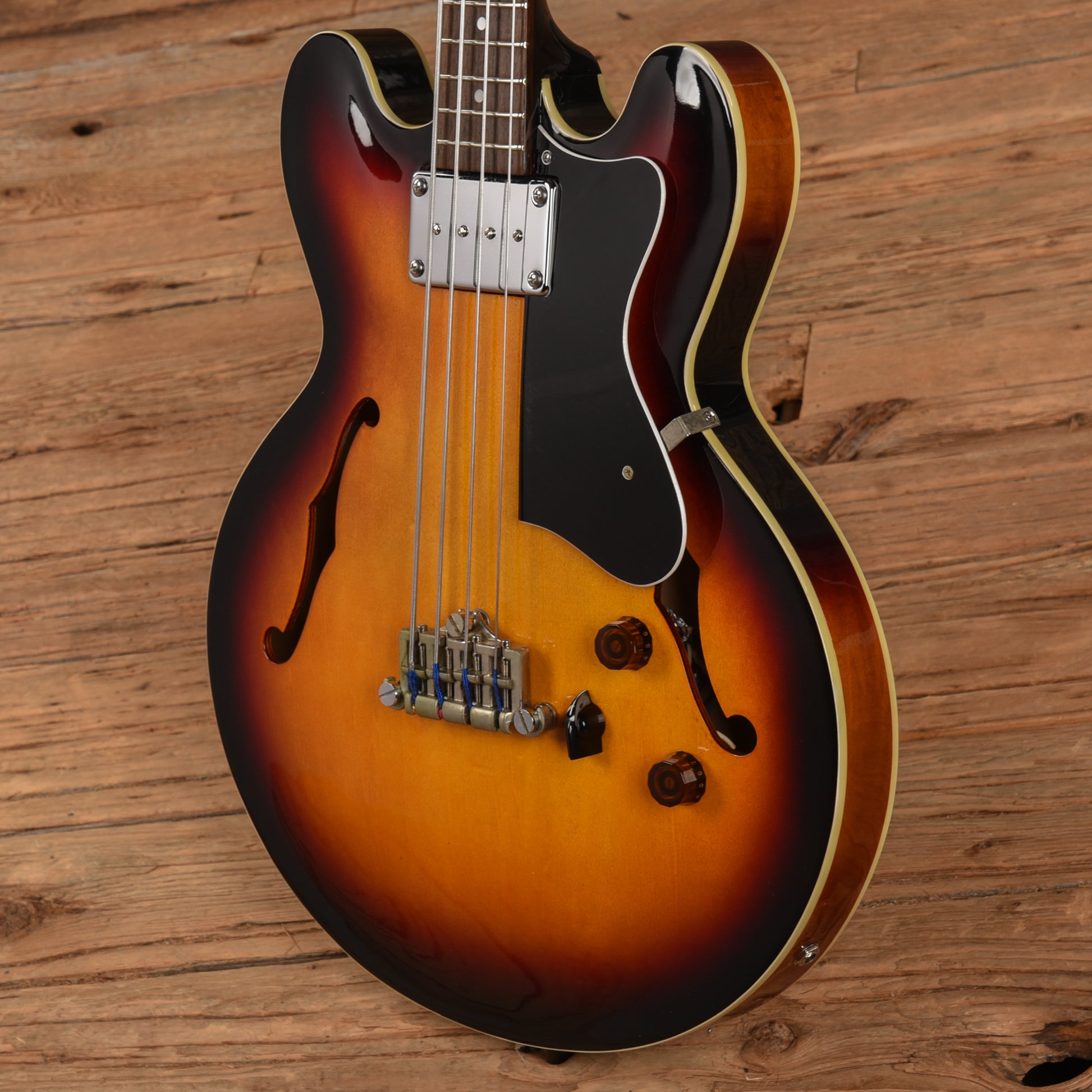 Epiphone Rivoli Reissue Sunburst Bass Guitars / 4-String