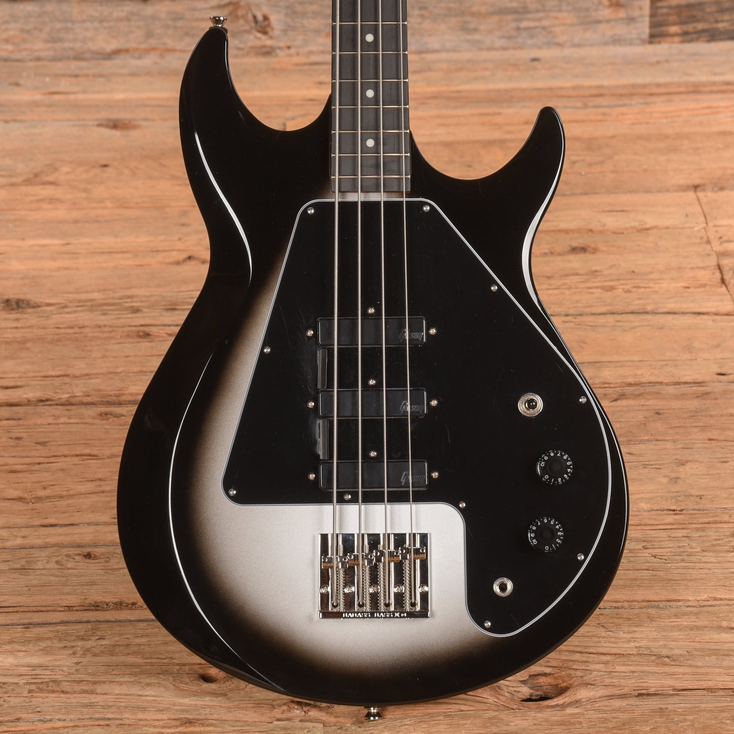 Epiphone Mike Dirnt Signature Grabber G3 Silverburst 2025 Bass Guitars