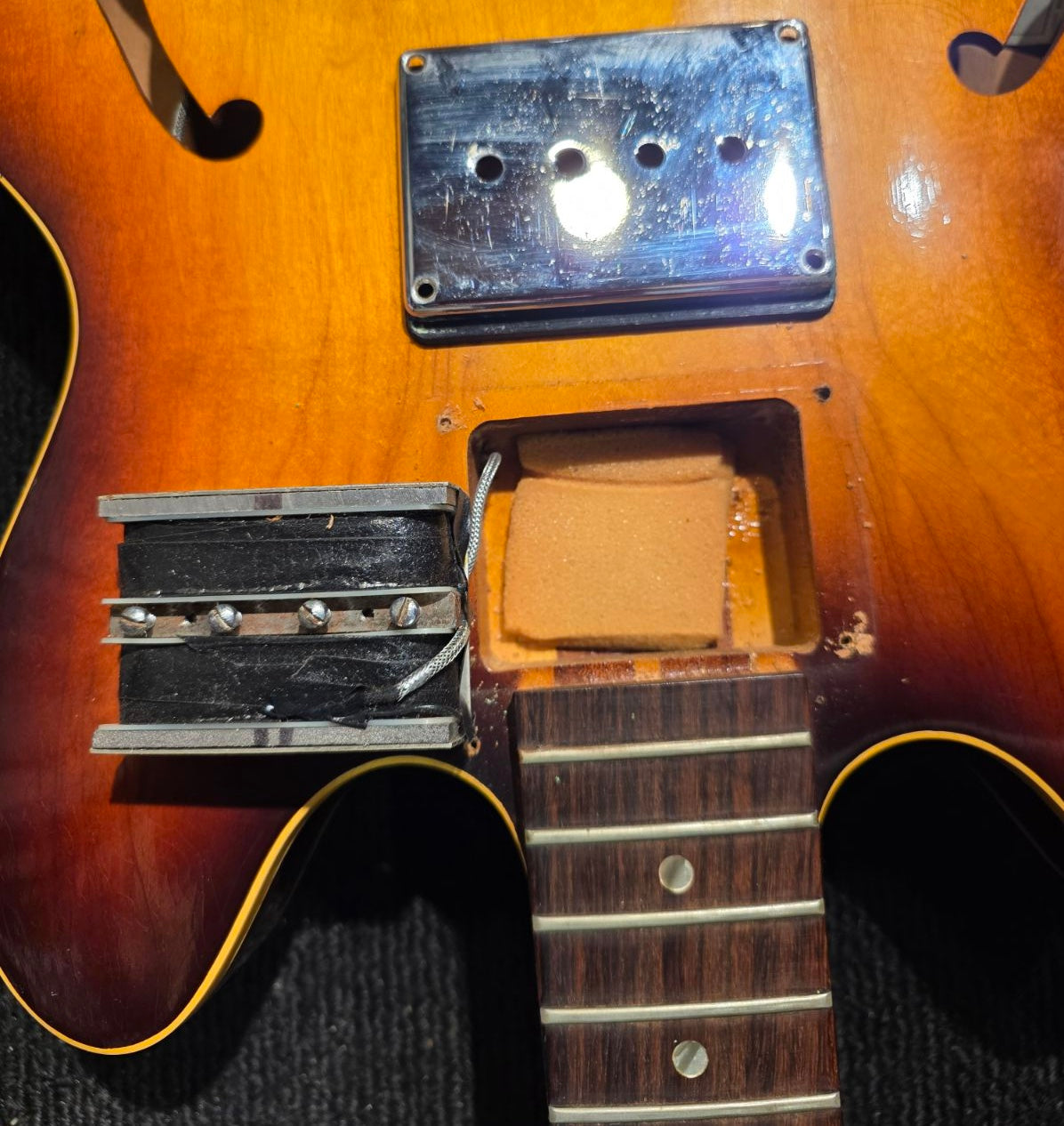 Epiphone Rivoli Sunburst 1960s Bass Guitars