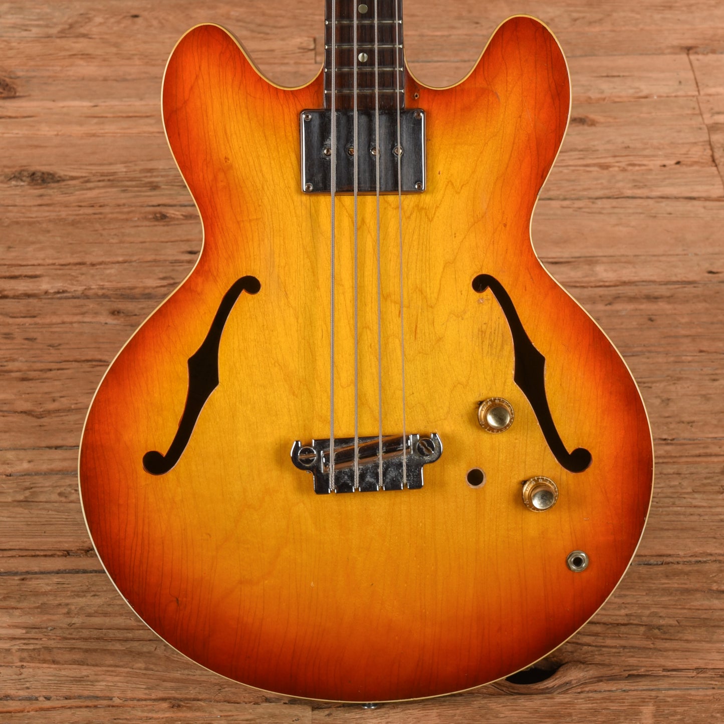Epiphone Rivoli Sunburst 1966 Bass Guitars