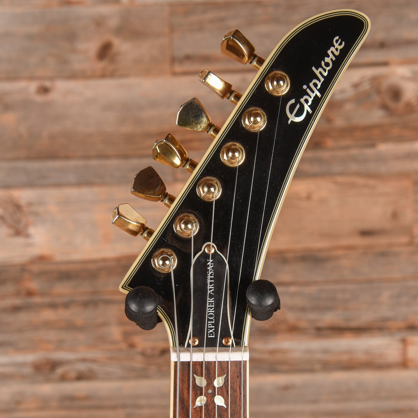 Epiphone Lee Malia Signature Explorer Custom Artisan Walnut 2017 Electric Guitars