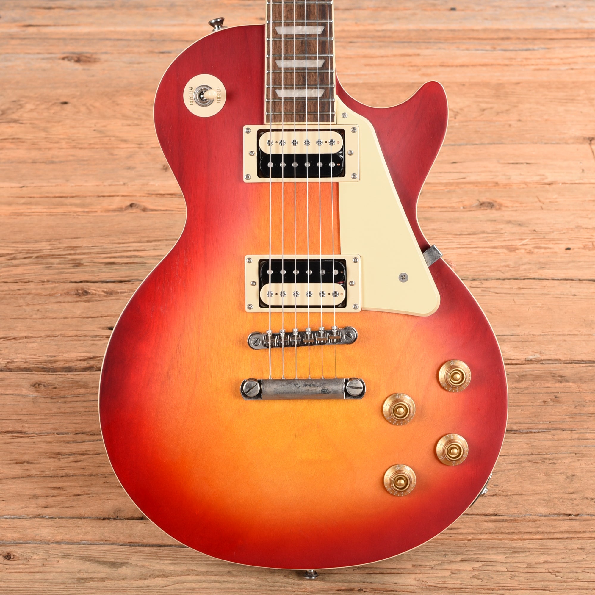 Epiphone Les Paul Classic Sunburst 2023 Electric Guitars