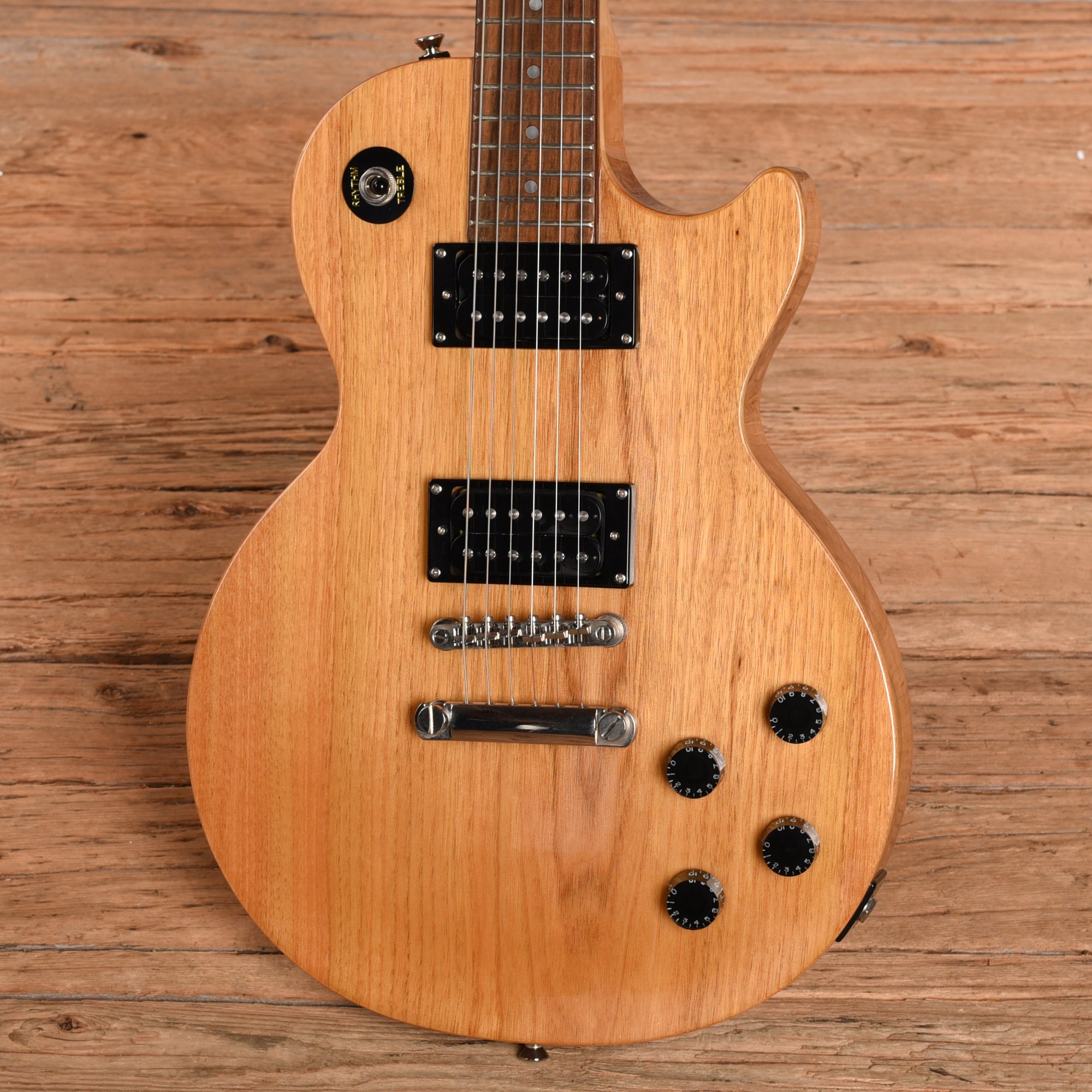 Epiphone Les Paul Studio Natural 2009 Electric Guitars