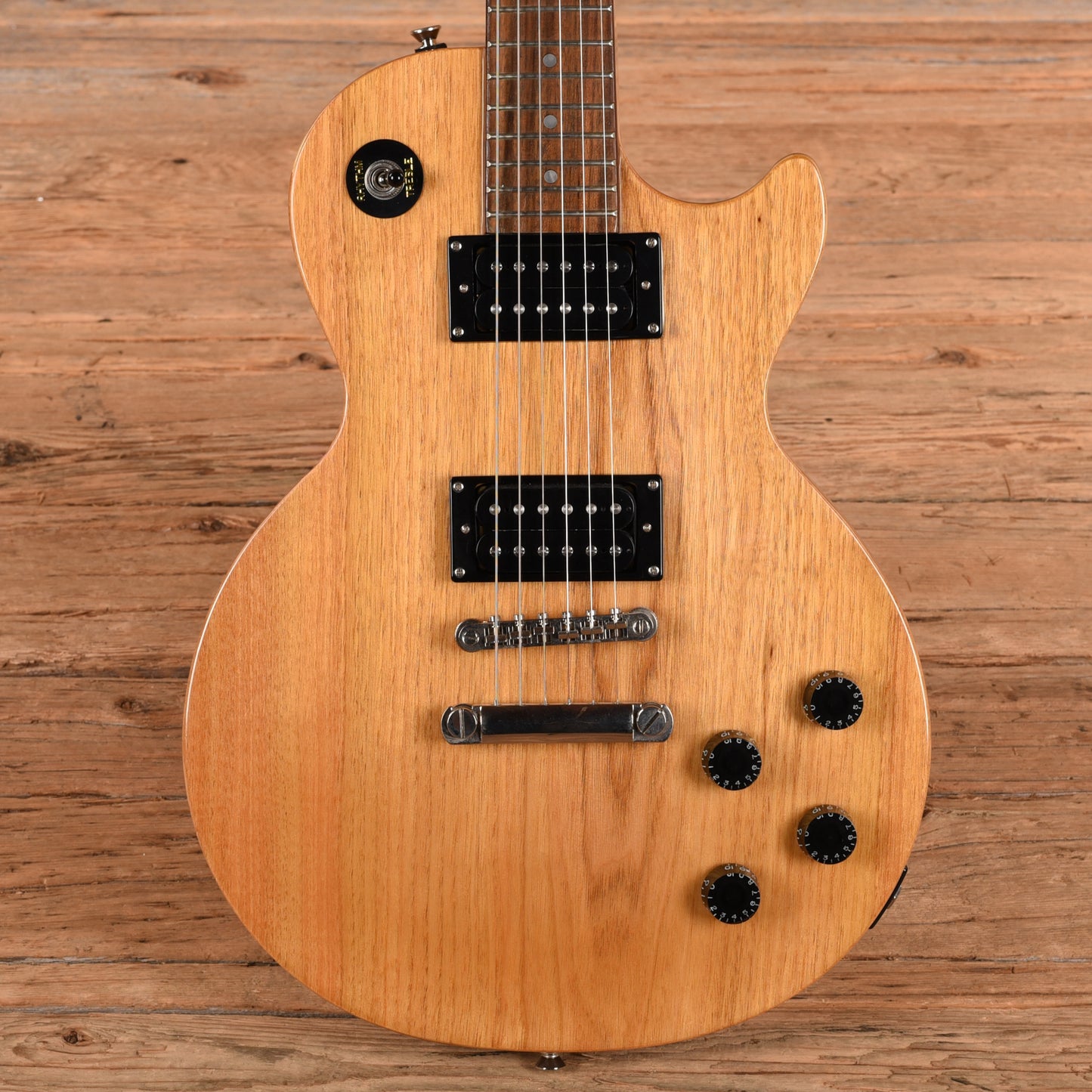 Epiphone Les Paul Studio Natural 2009 Electric Guitars