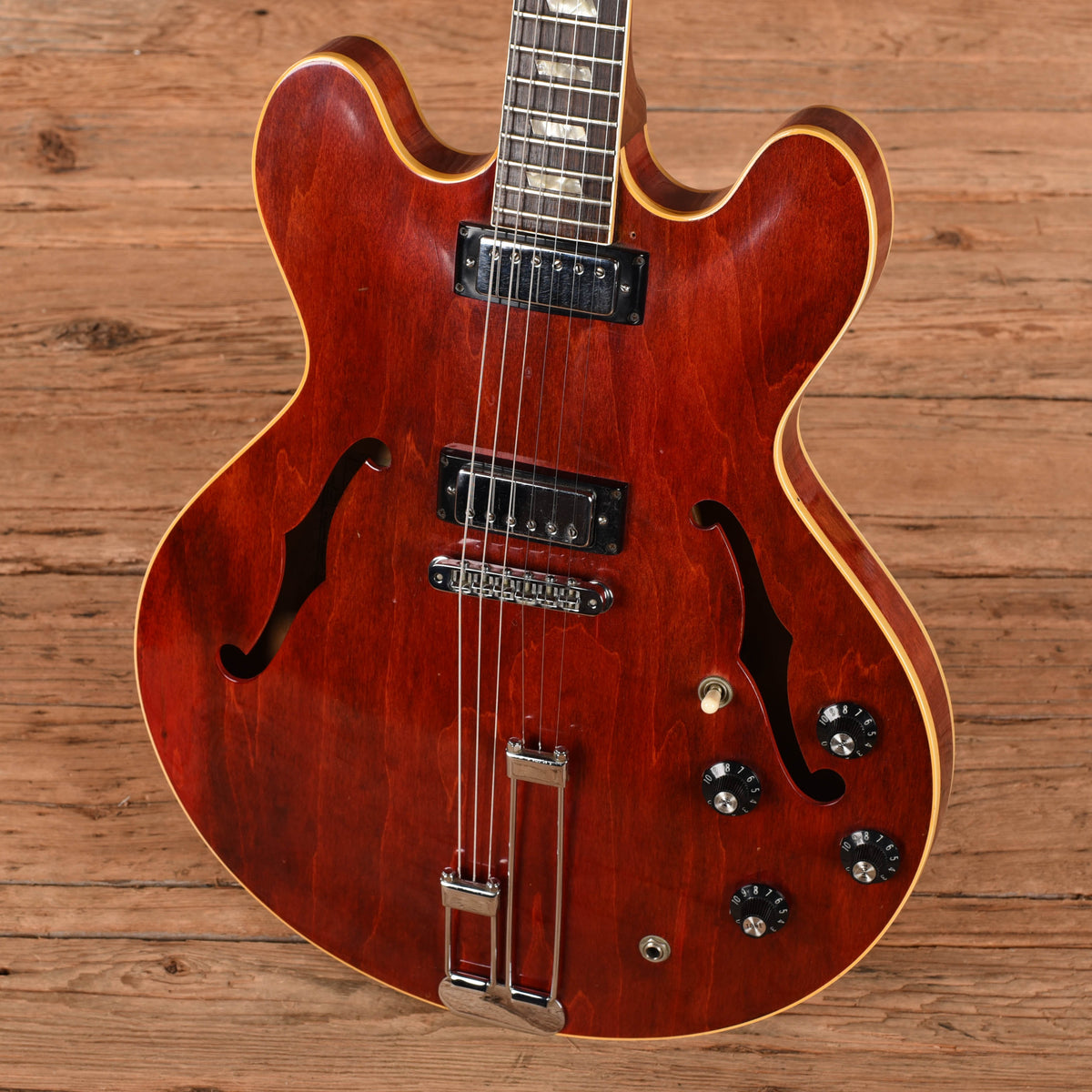 Epiphone Riviera Cherry 1968 Electric Guitars