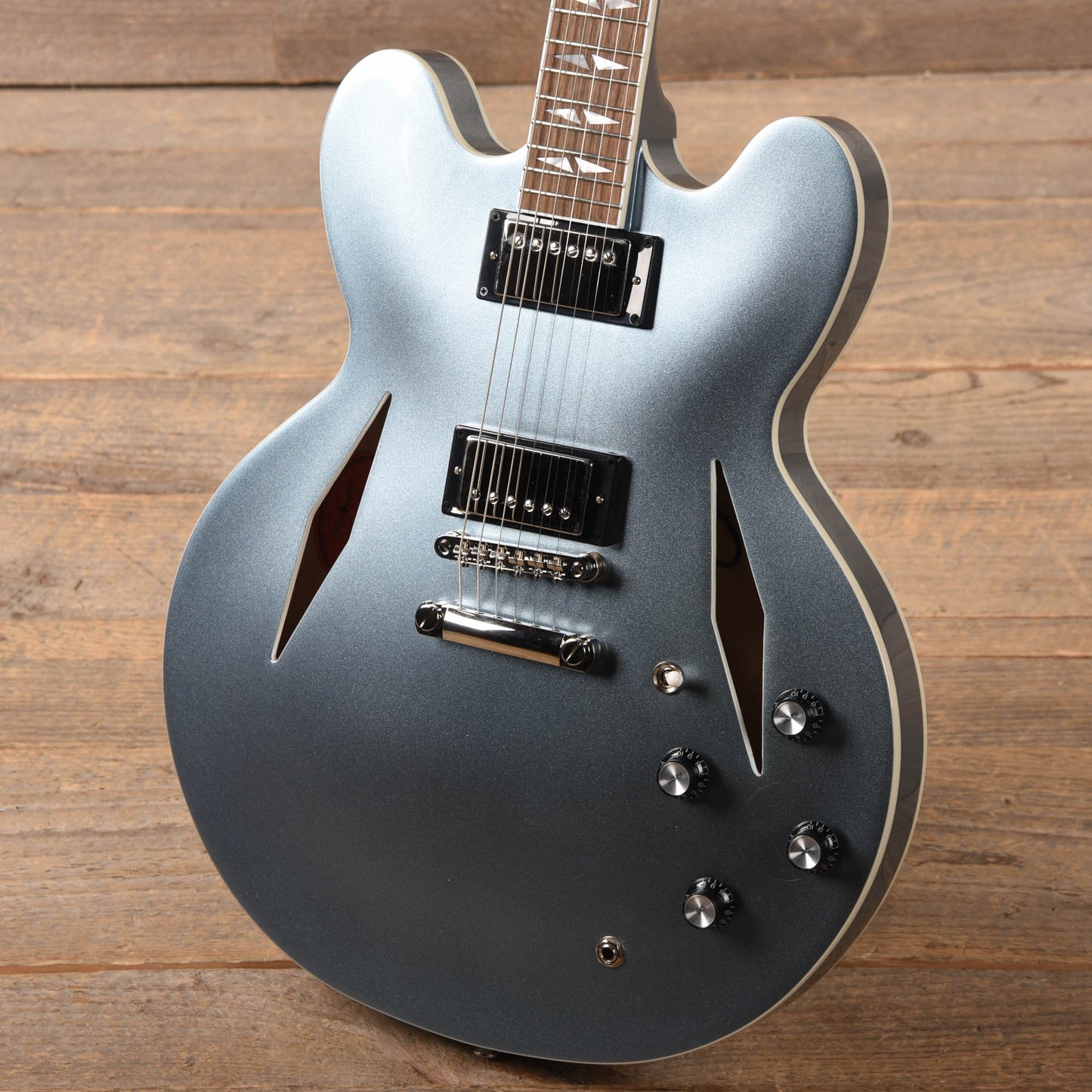 Epiphone Artist Dave Grohl DG-335 Pelham Blue Electric Guitars / Hollow Body