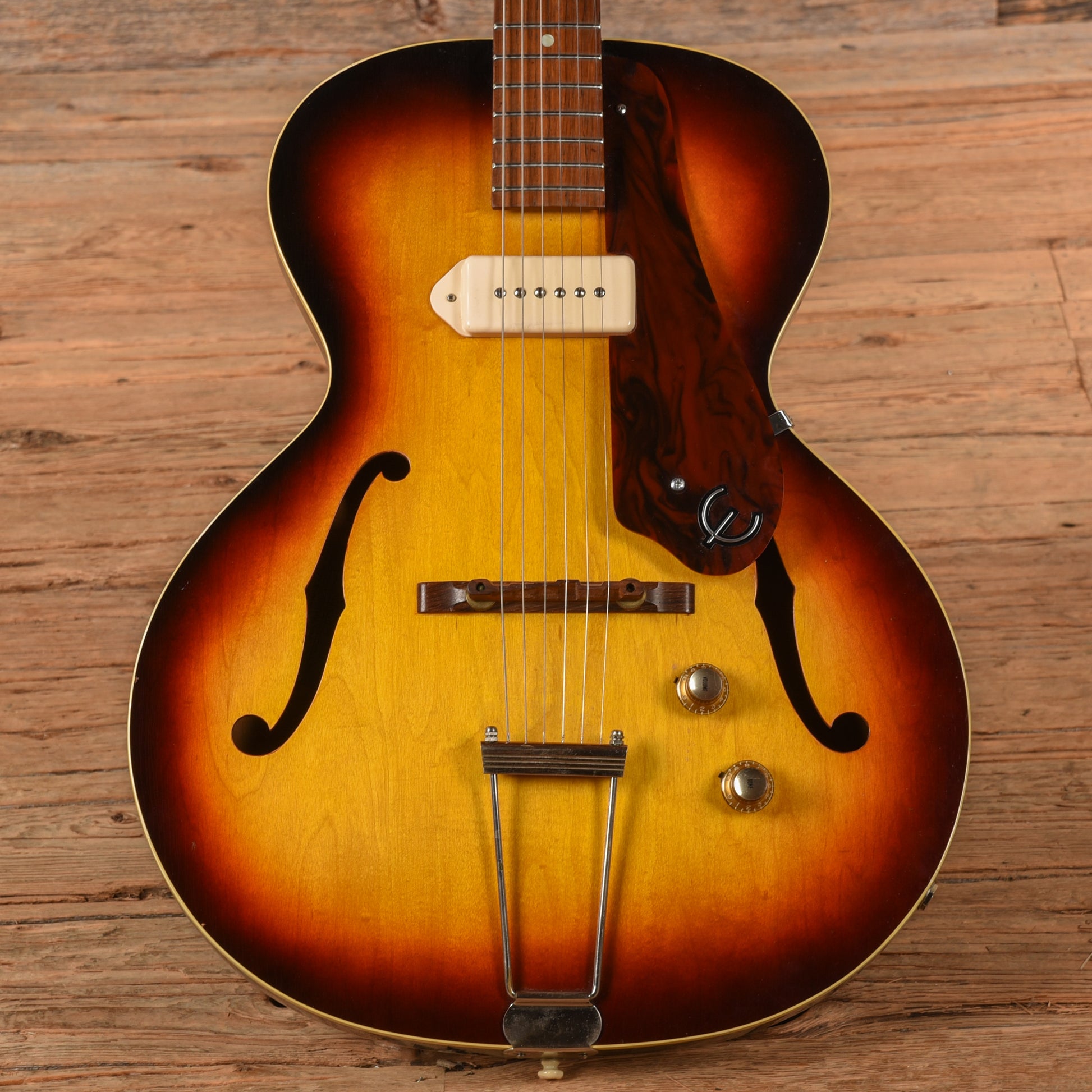 Epiphone E422T Century Sunburst 1960 Electric Guitars / Hollow Body