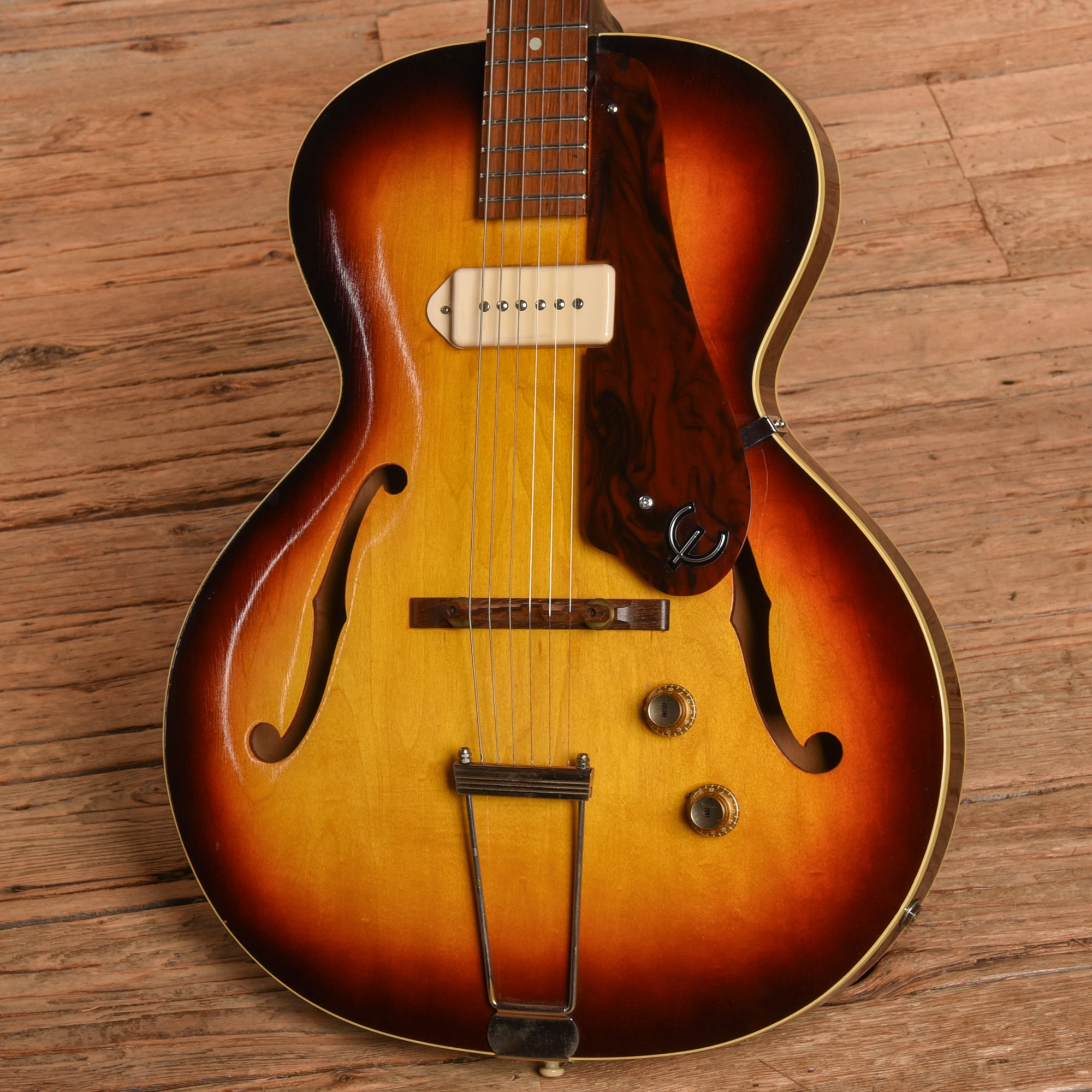 Epiphone E422T Century Sunburst 1960 Electric Guitars / Hollow Body