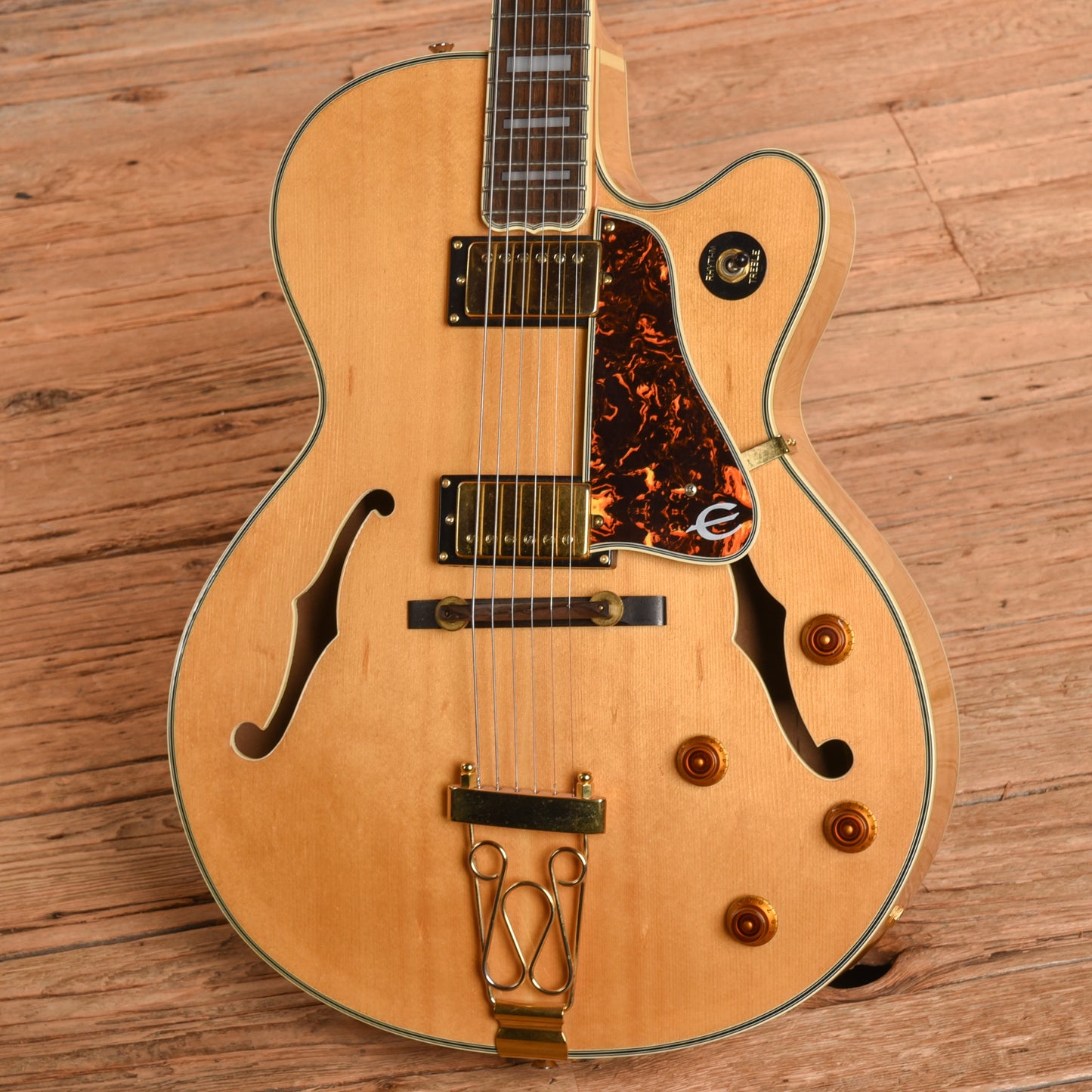 Epiphone Emperor Natural Electric Guitars / Hollow Body