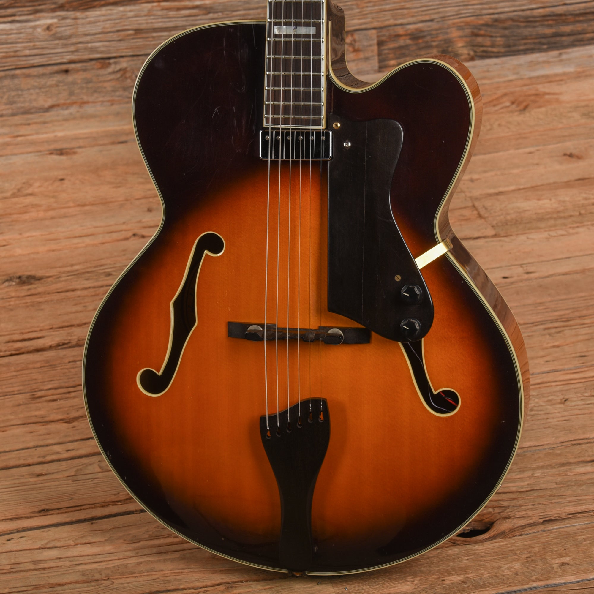 Epiphone Emperor Sunburst 1990 Electric Guitars / Hollow Body