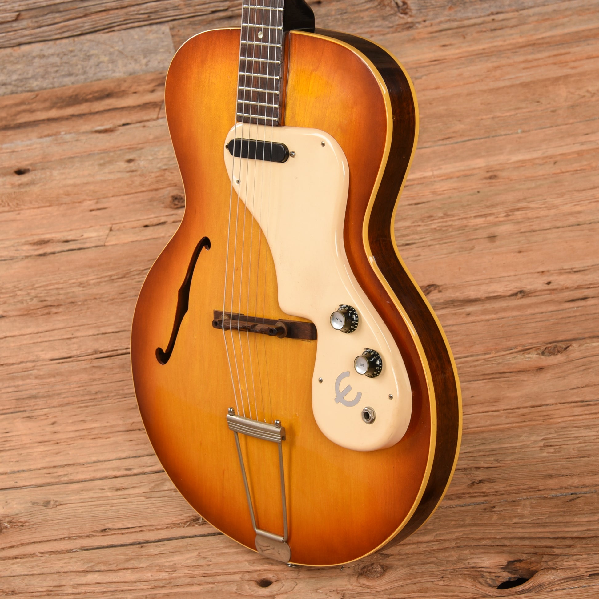 Epiphone Granada Sunburst 1964 Electric Guitars / Hollow Body