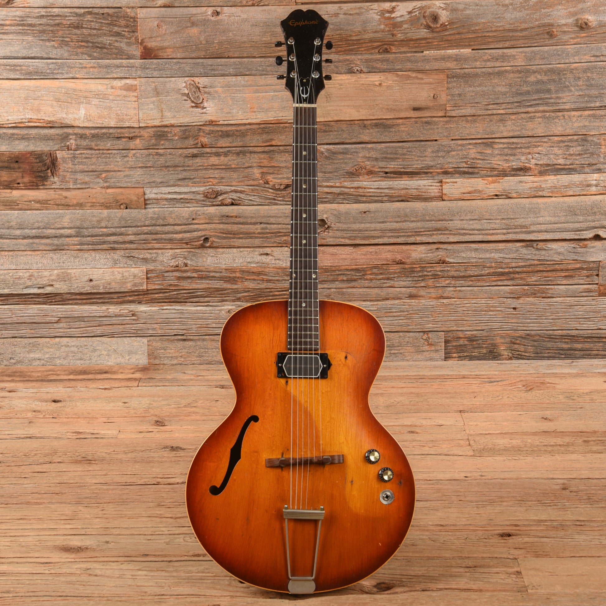 Epiphone Granada Sunburst 1967 Electric Guitars / Hollow Body