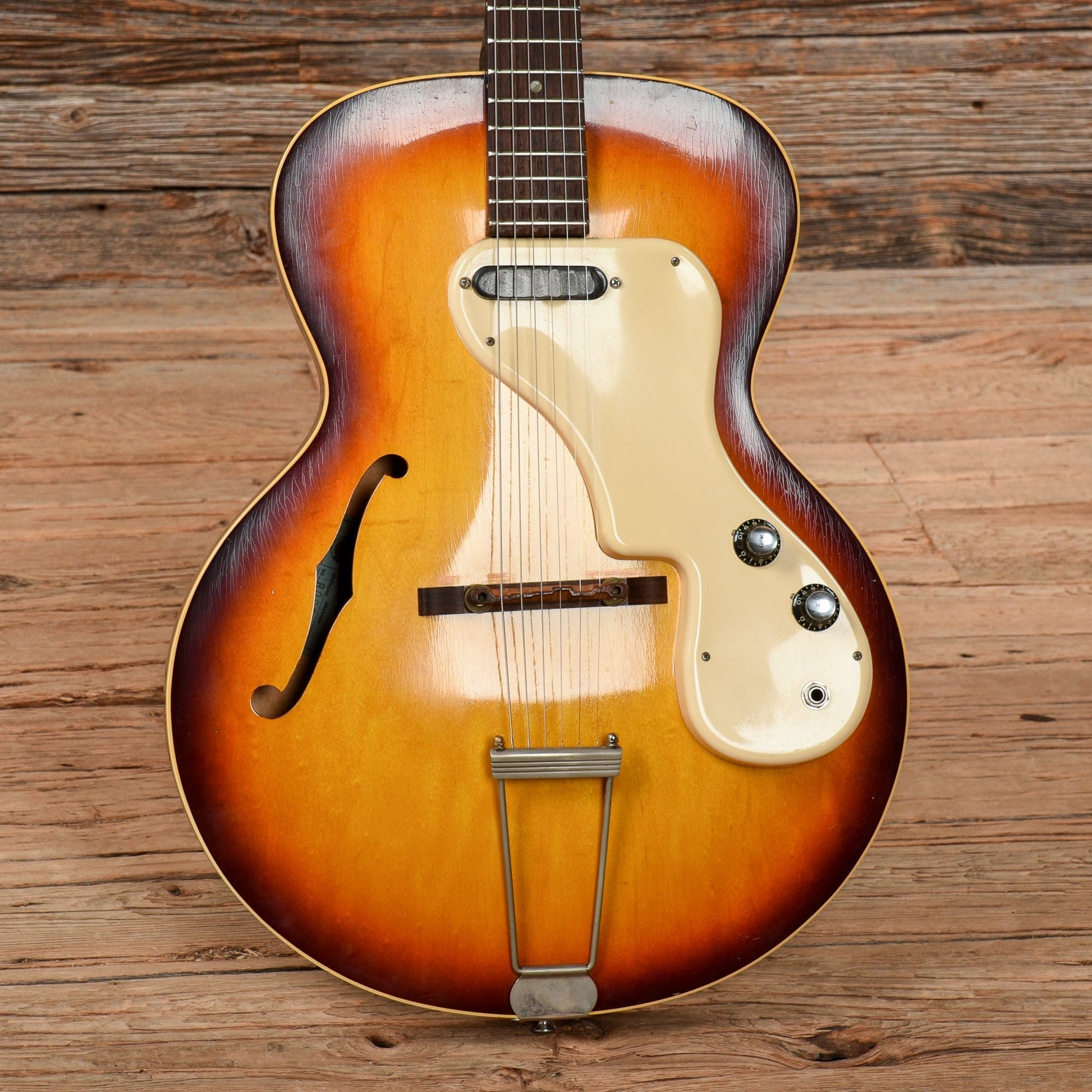 Epiphone Granada Sunburst 1969 Electric Guitars / Hollow Body