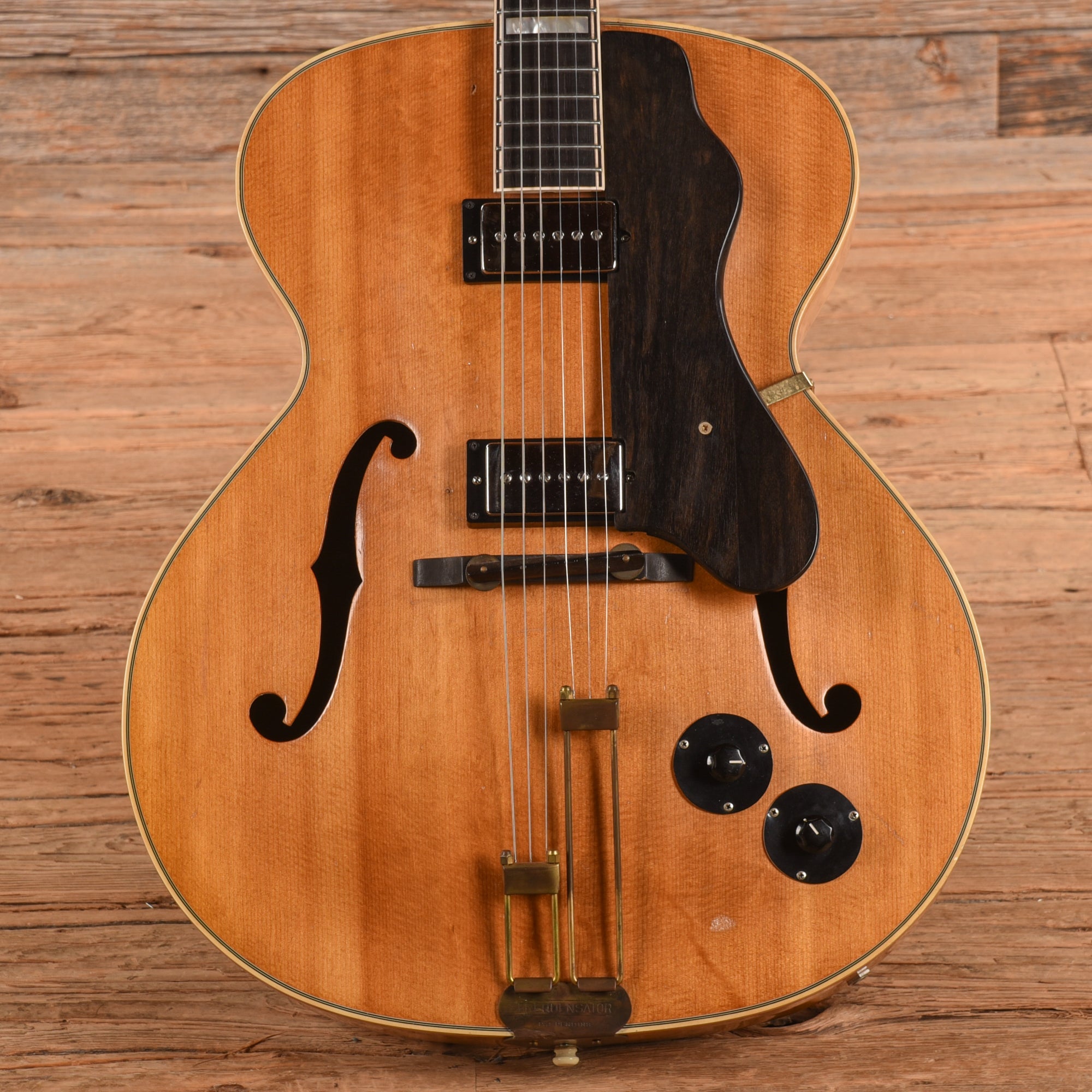 Epiphone Zephyr De Luxe Natural 1940s Electric Guitars / Hollow Body