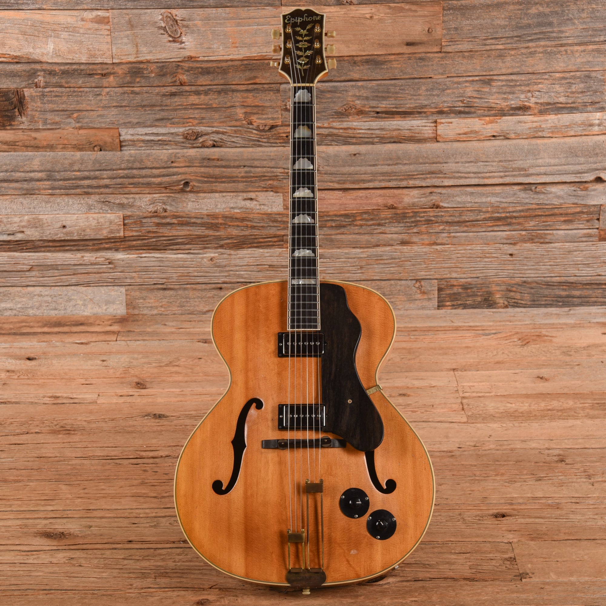 Epiphone Zephyr De Luxe Natural 1940s Electric Guitars / Hollow Body