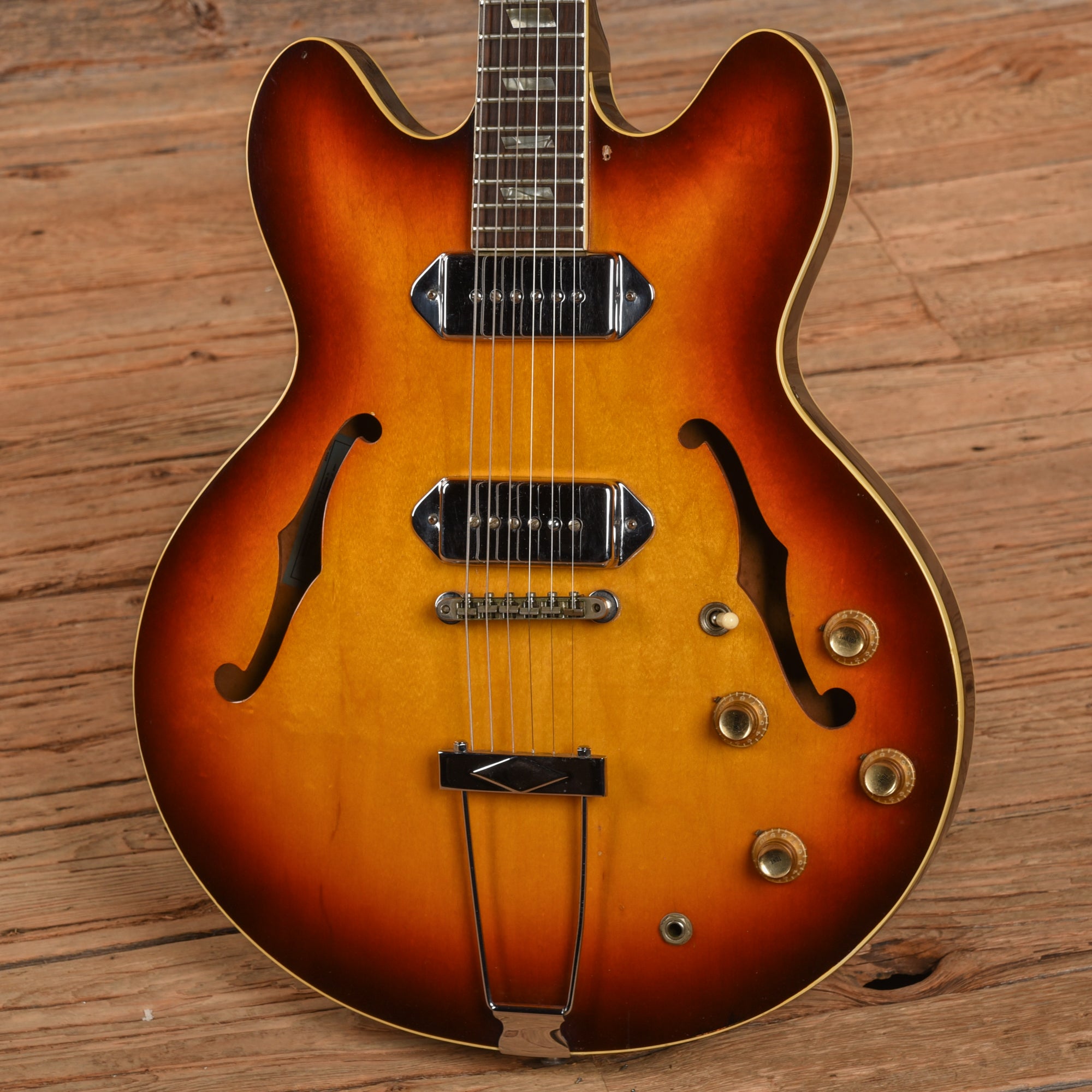 Epiphone Casino Sunburst 1967 Electric Guitars / Semi-Hollow