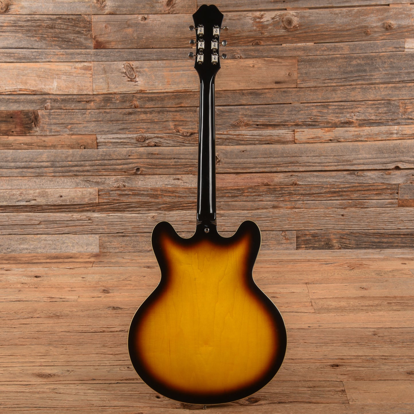 Epiphone Casino Sunburst 2007 Electric Guitars / Semi-Hollow