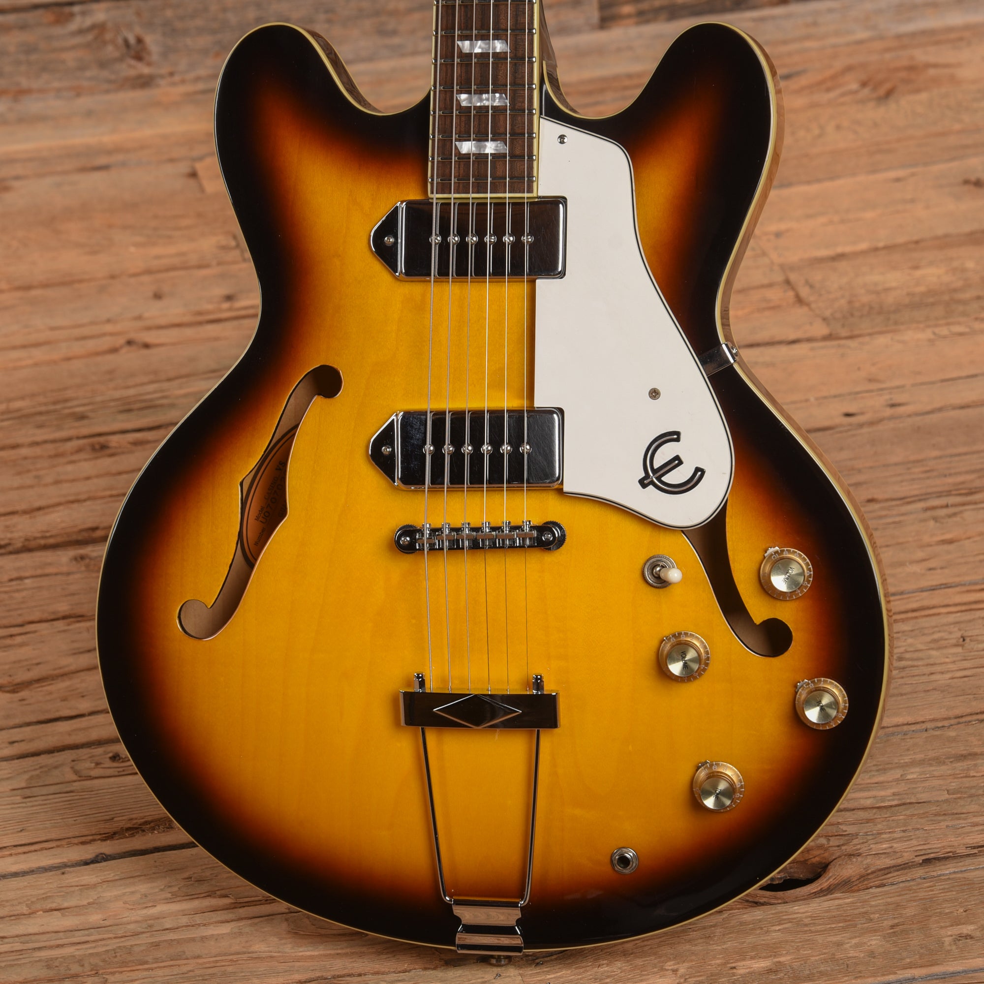 Epiphone Casino Sunburst 2007 Electric Guitars / Semi-Hollow
