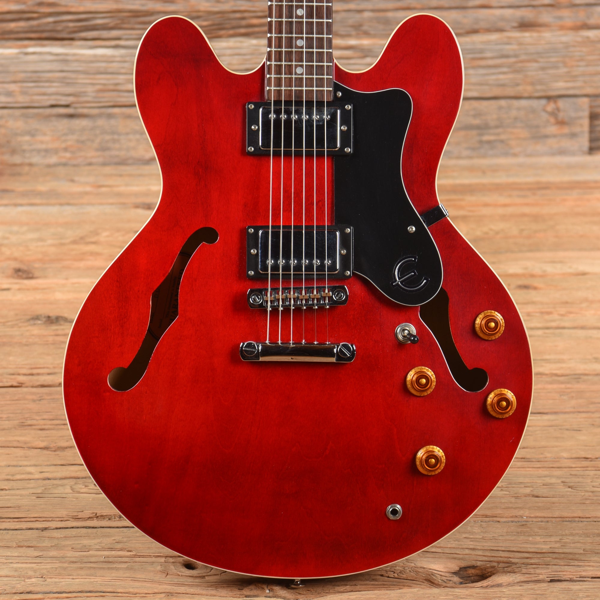 Epiphone Dot Cherry 1998 Electric Guitars / Semi-Hollow