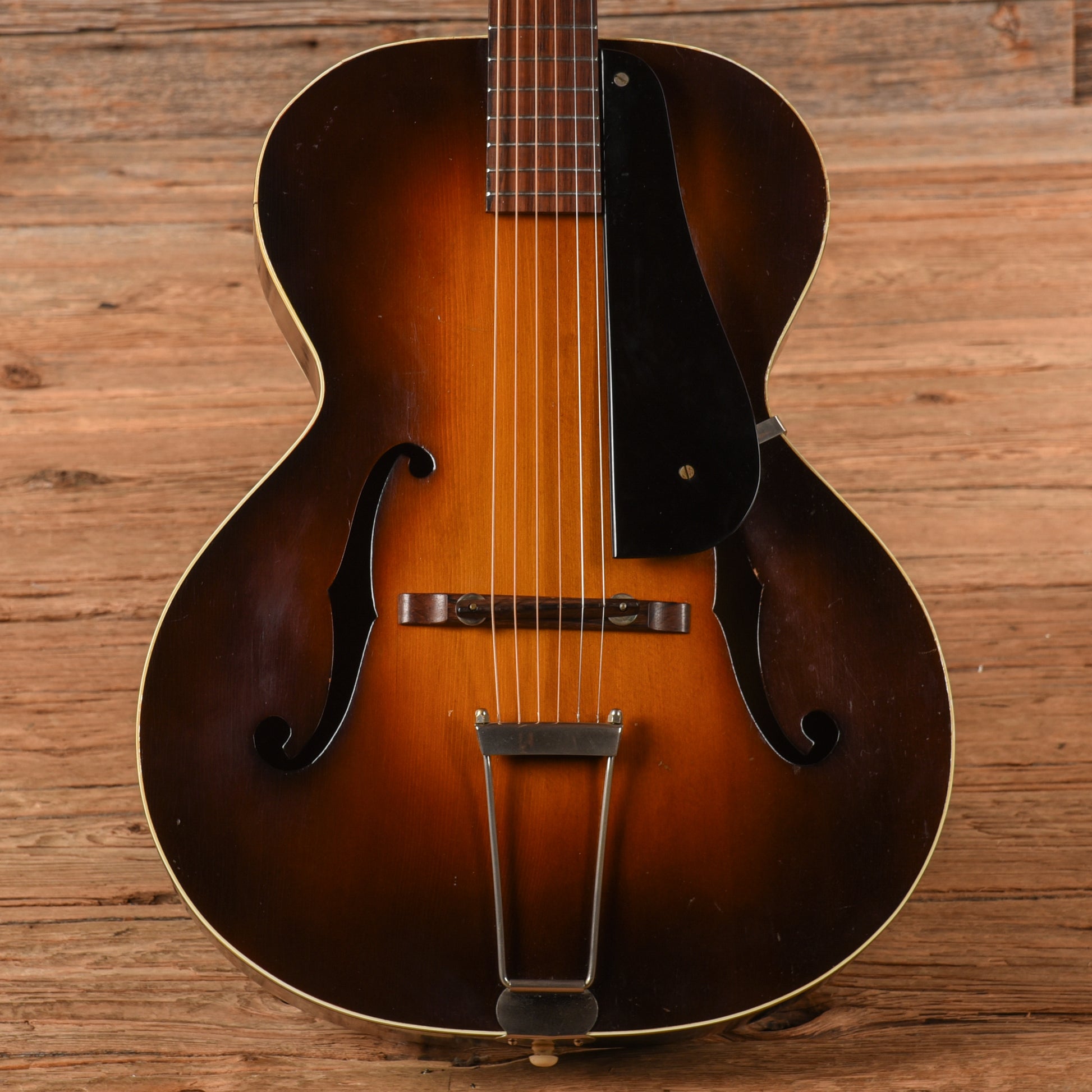 Epiphone Olympic Sunburst 1938 Electric Guitars / Semi-Hollow