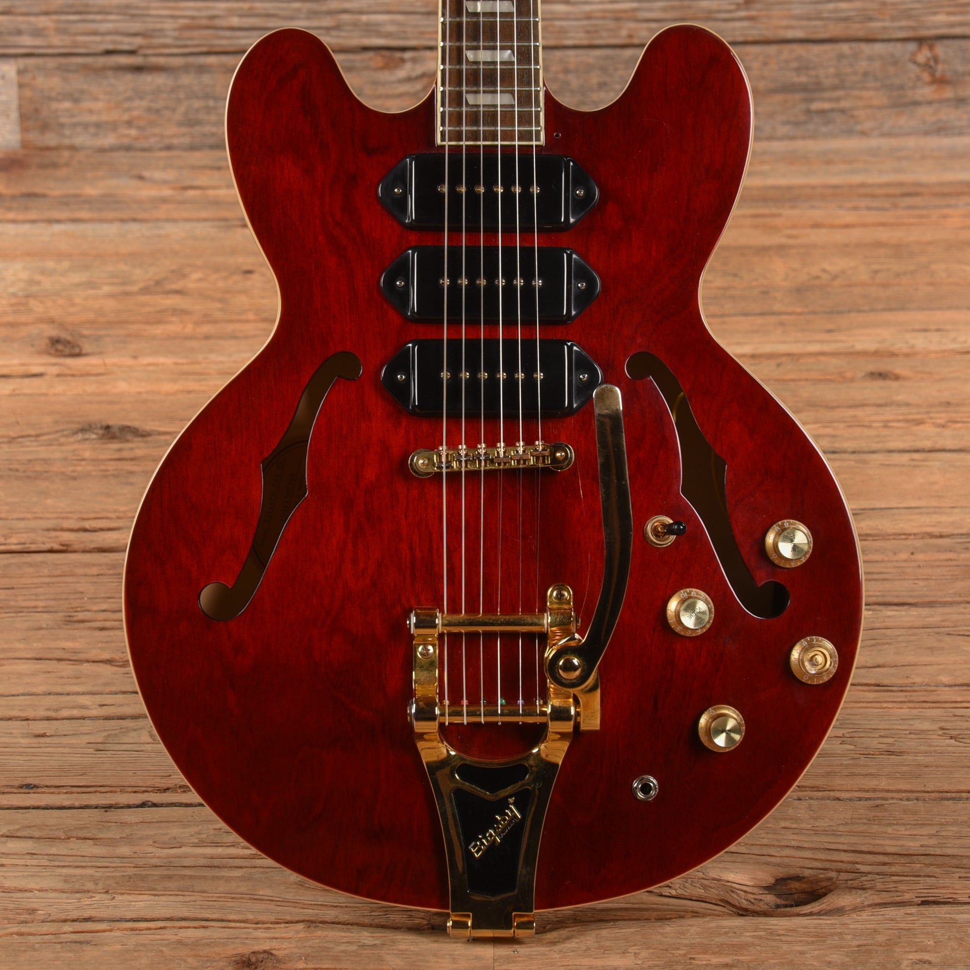 Epiphone Riviera Custom P-93 Wine Red 2010 Electric Guitars / Semi-Hollow