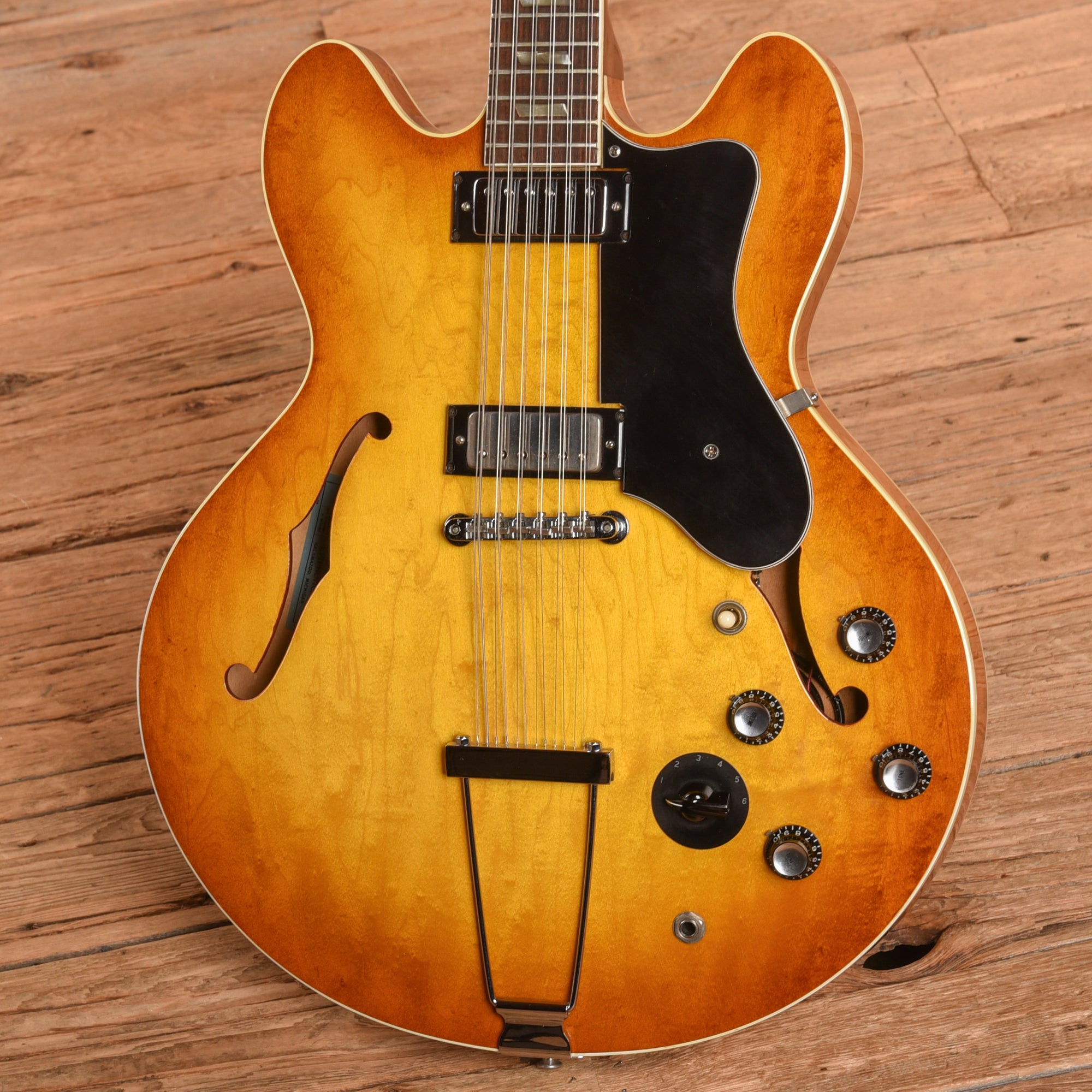 Epiphone Riviera E360TD-12 Sunburst 1968 Electric Guitars / Semi-Hollow