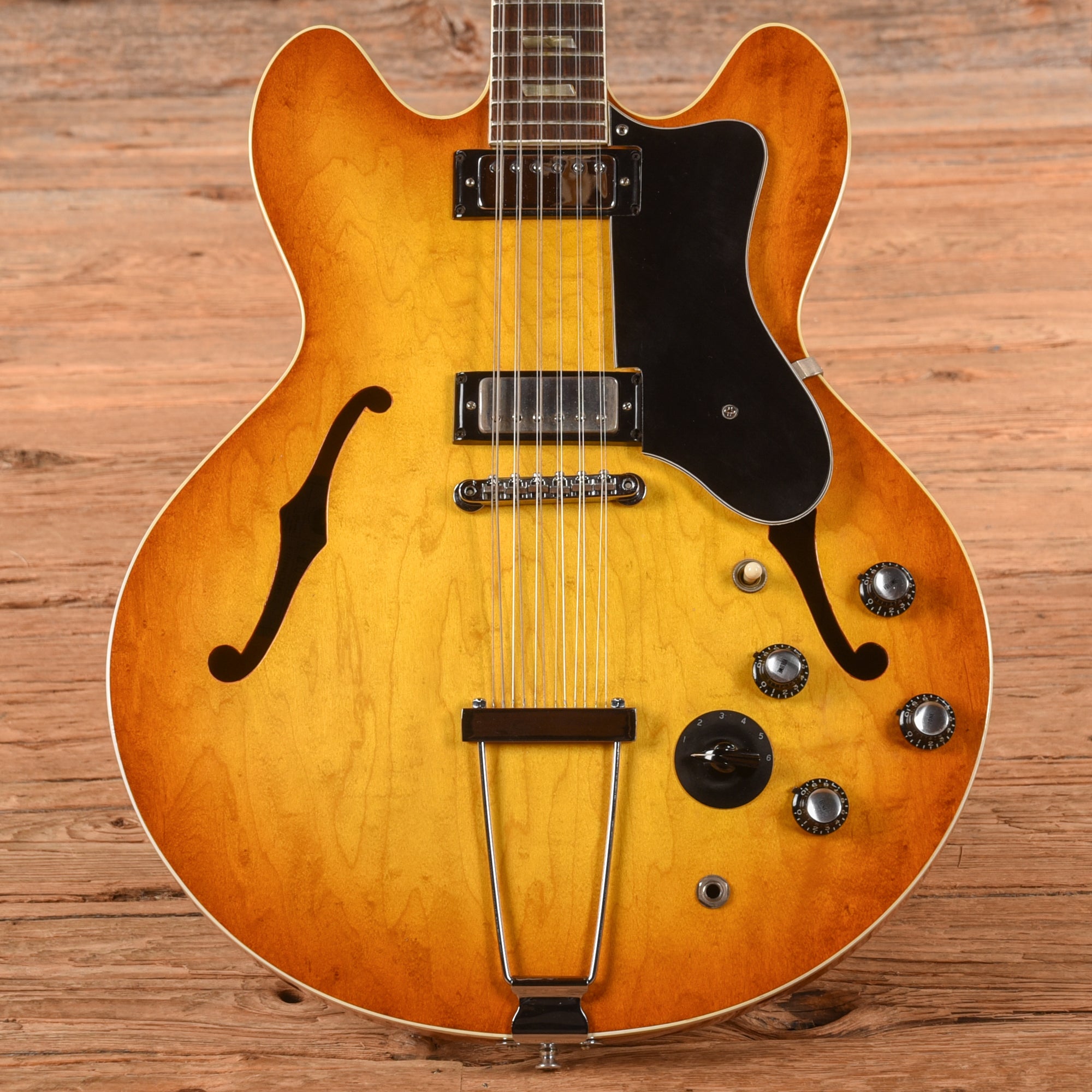Epiphone Riviera E360TD-12 Sunburst 1968 Electric Guitars / Semi-Hollow