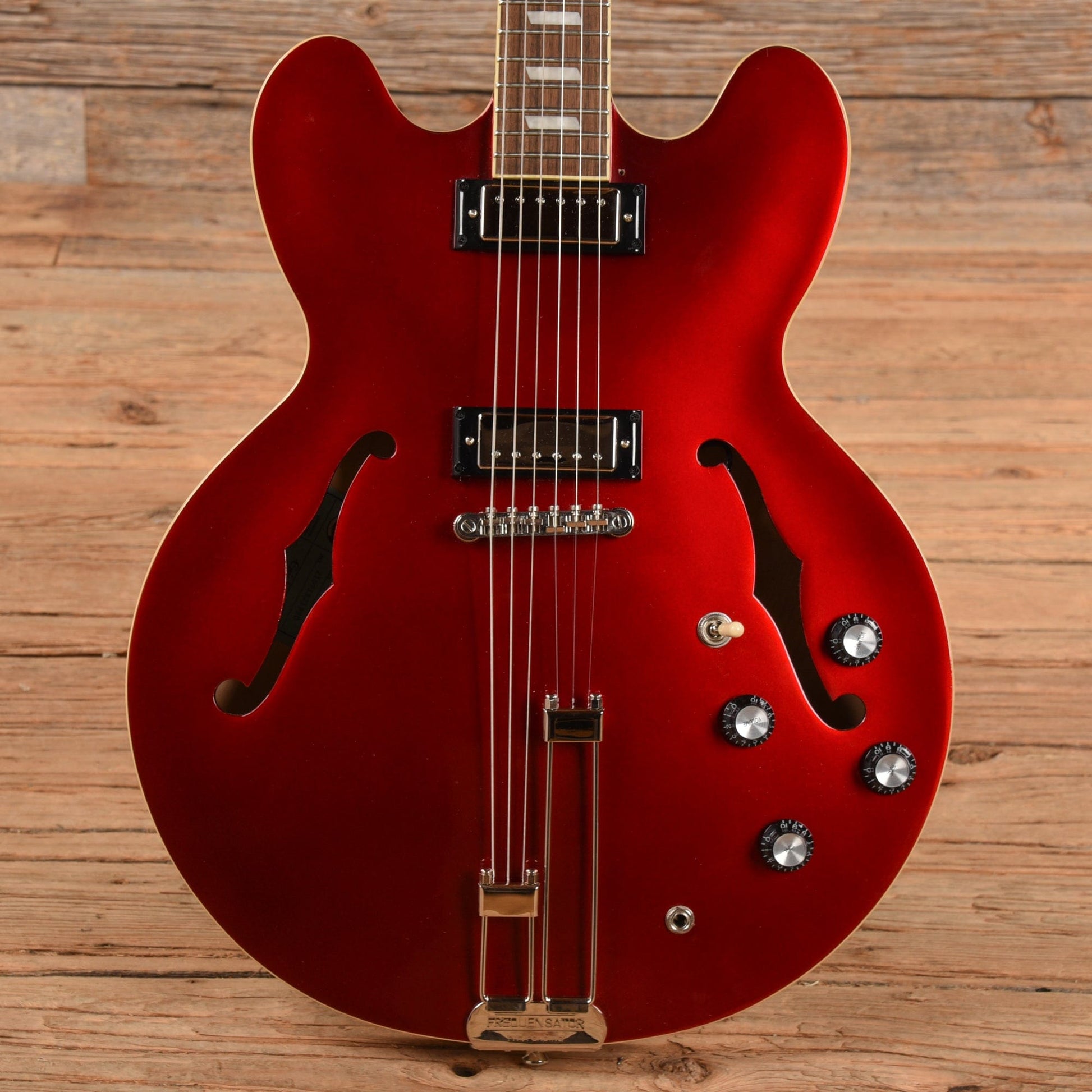 Epiphone Riviera Frequensator Sparkling Burgundy 2021 Electric Guitars / Semi-Hollow