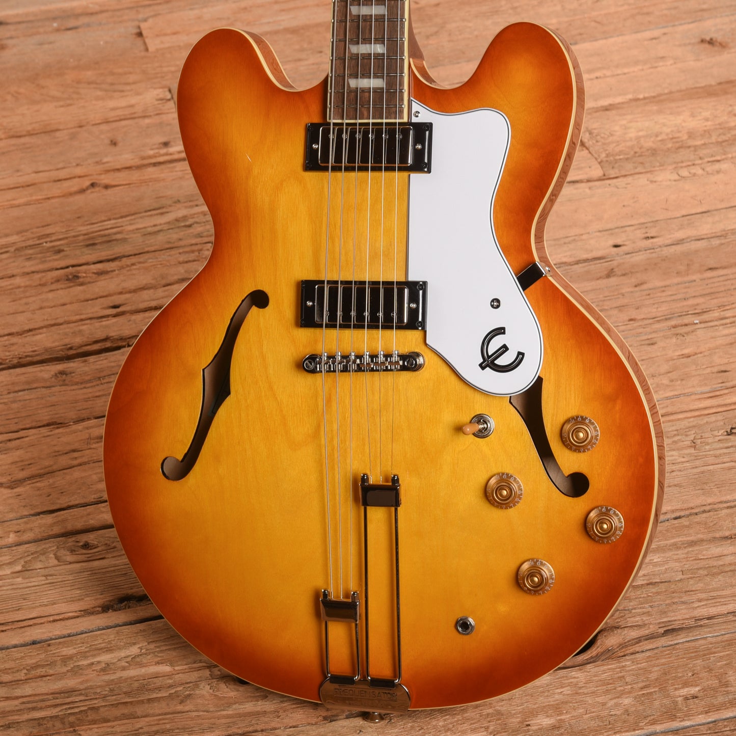 Epiphone Riviera Frequensator Sunburst 2024 Electric Guitars / Semi-Hollow