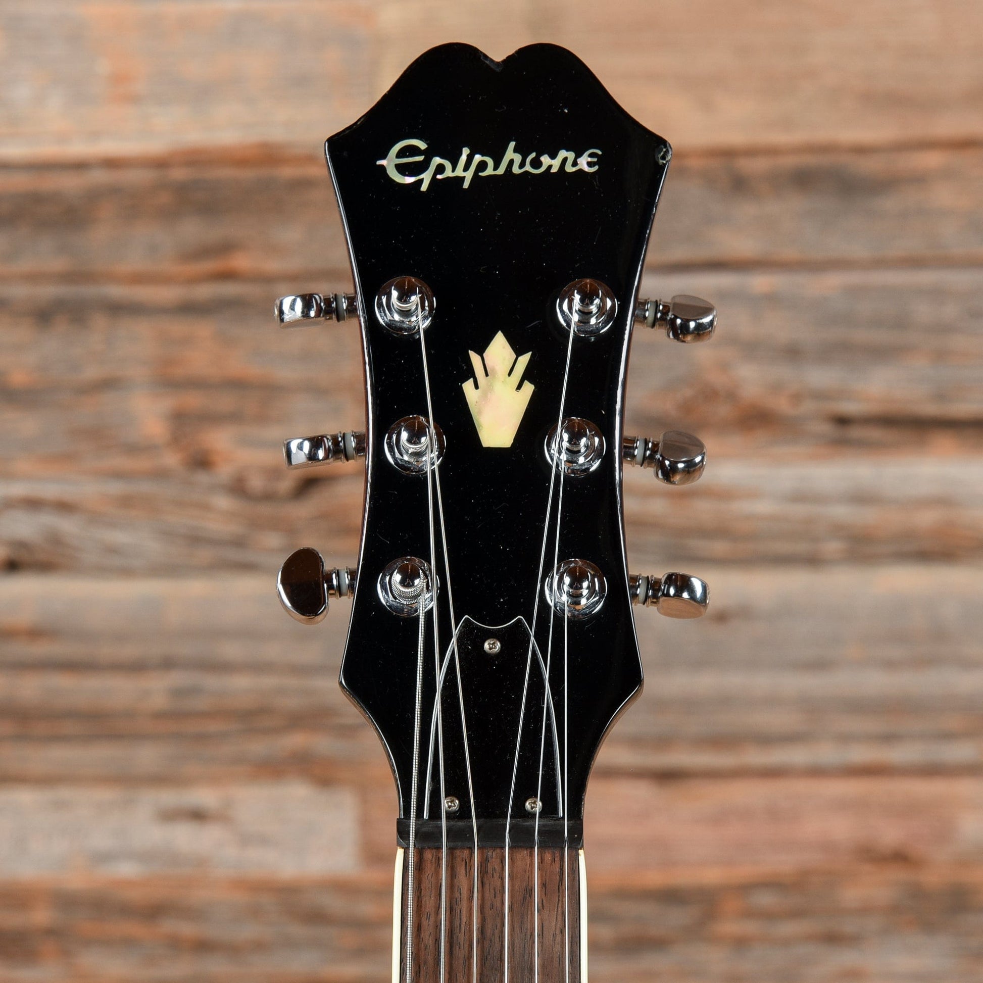 Epiphone Rivieria Walnut 1992 Electric Guitars / Semi-Hollow