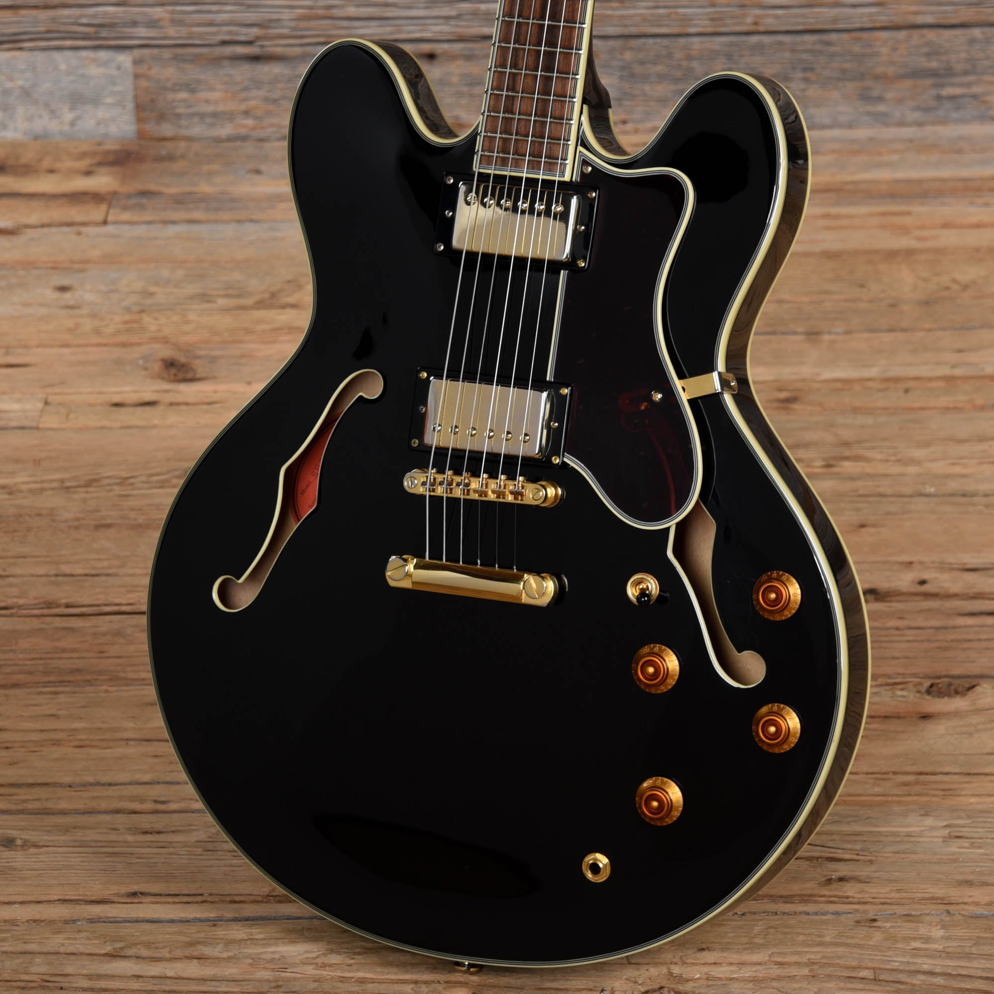 Epiphone Sheraton Black 2005 Electric Guitars / Semi-Hollow