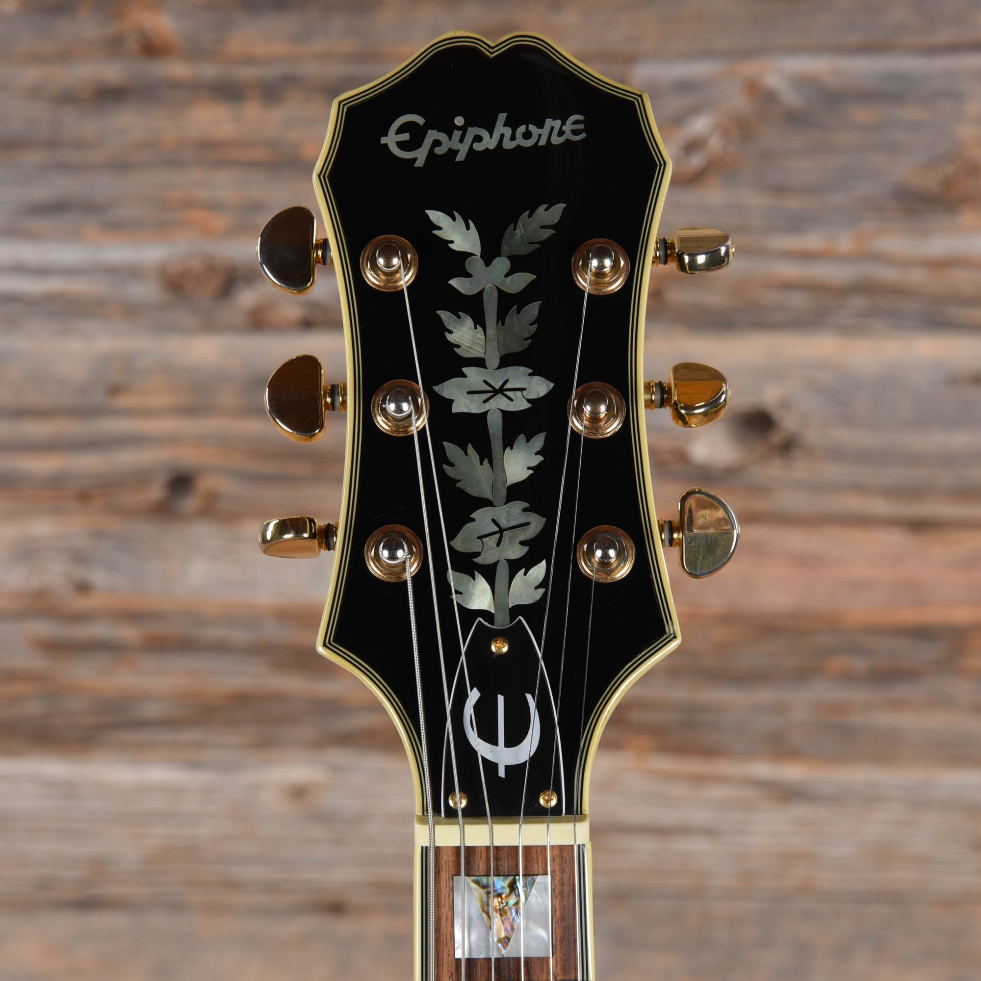 Epiphone Sheraton Black 2005 Electric Guitars / Semi-Hollow