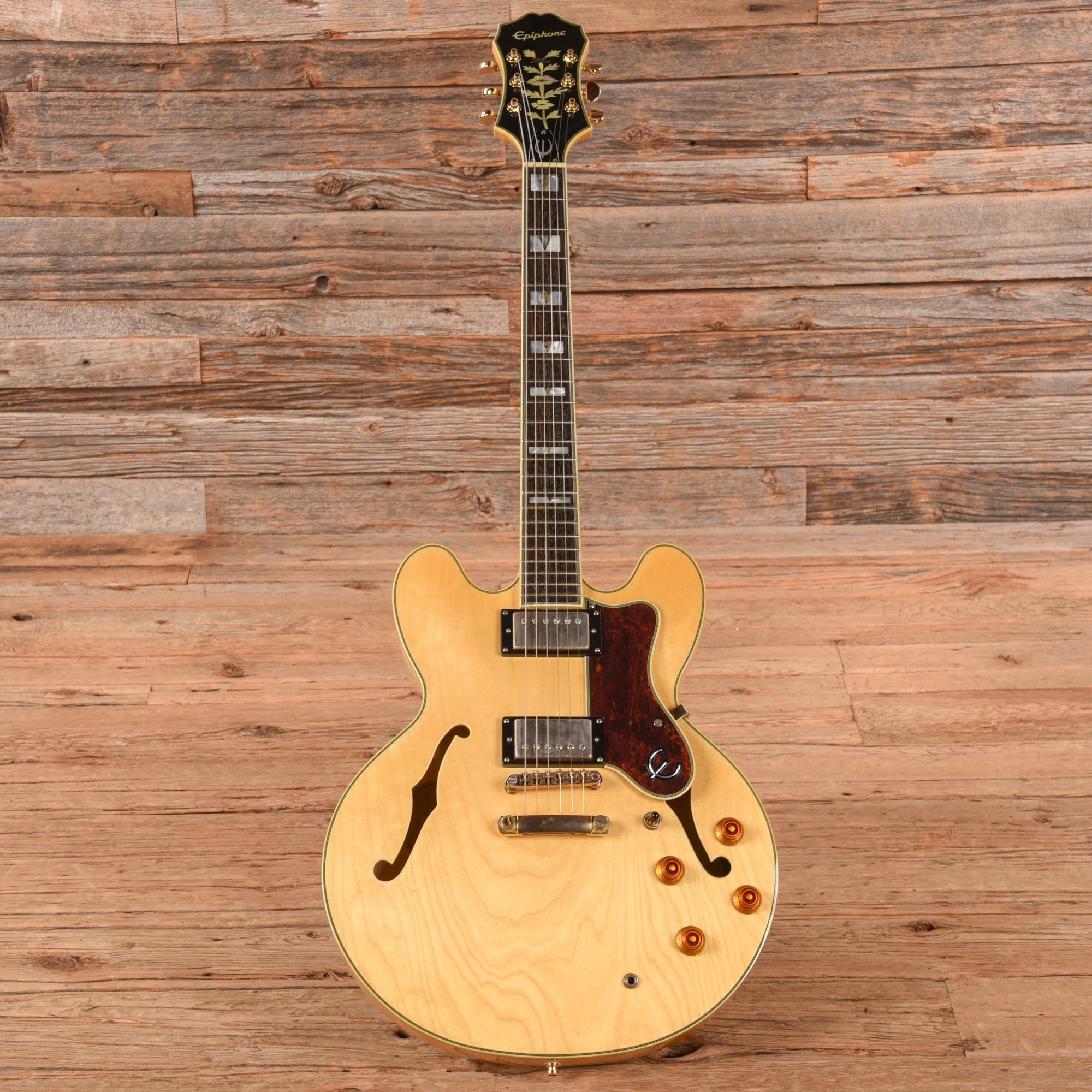 Epiphone Sheraton II Natural 2012 Electric Guitars / Semi-Hollow