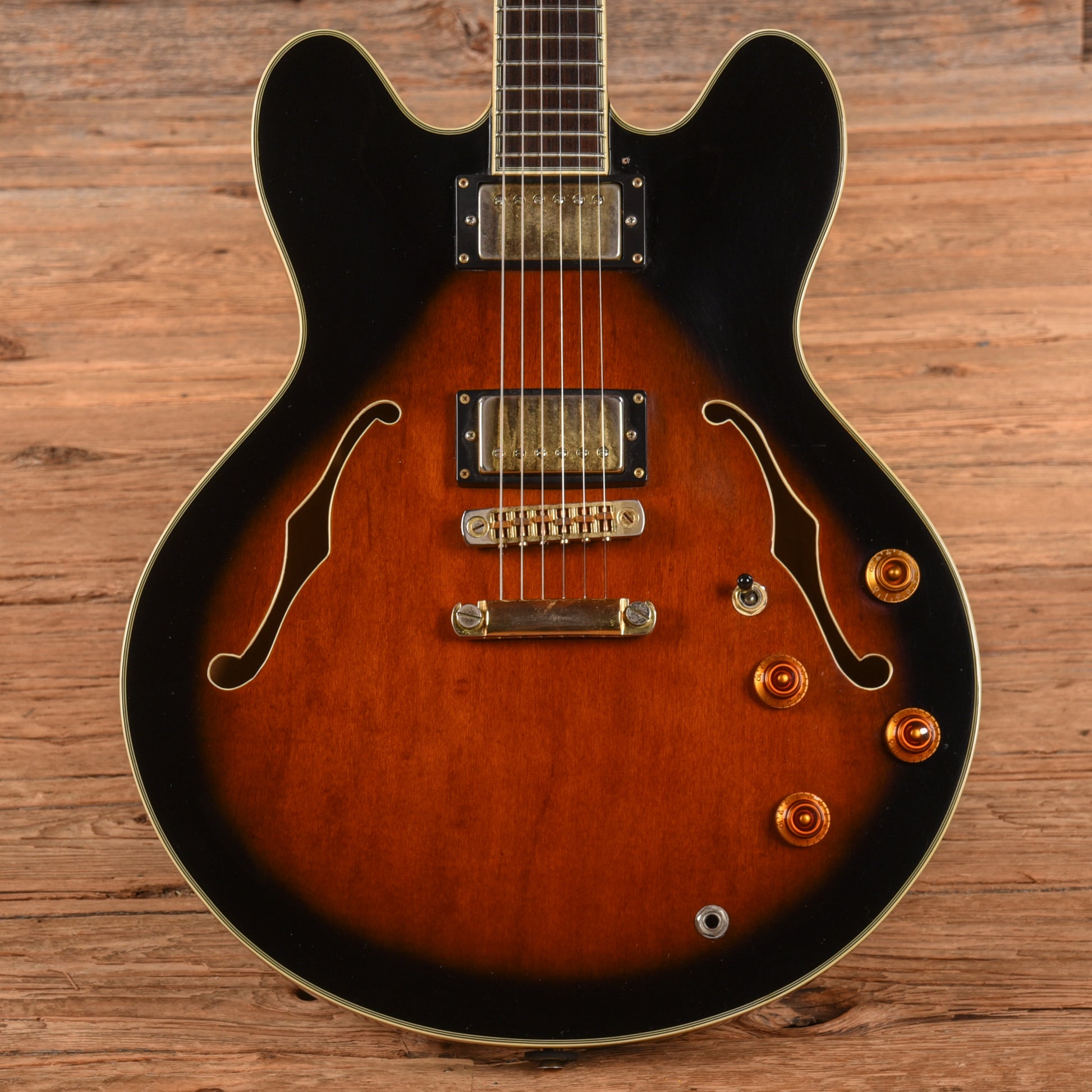 Epiphone Sheraton II Sunburst 1994 Electric Guitars / Semi-Hollow