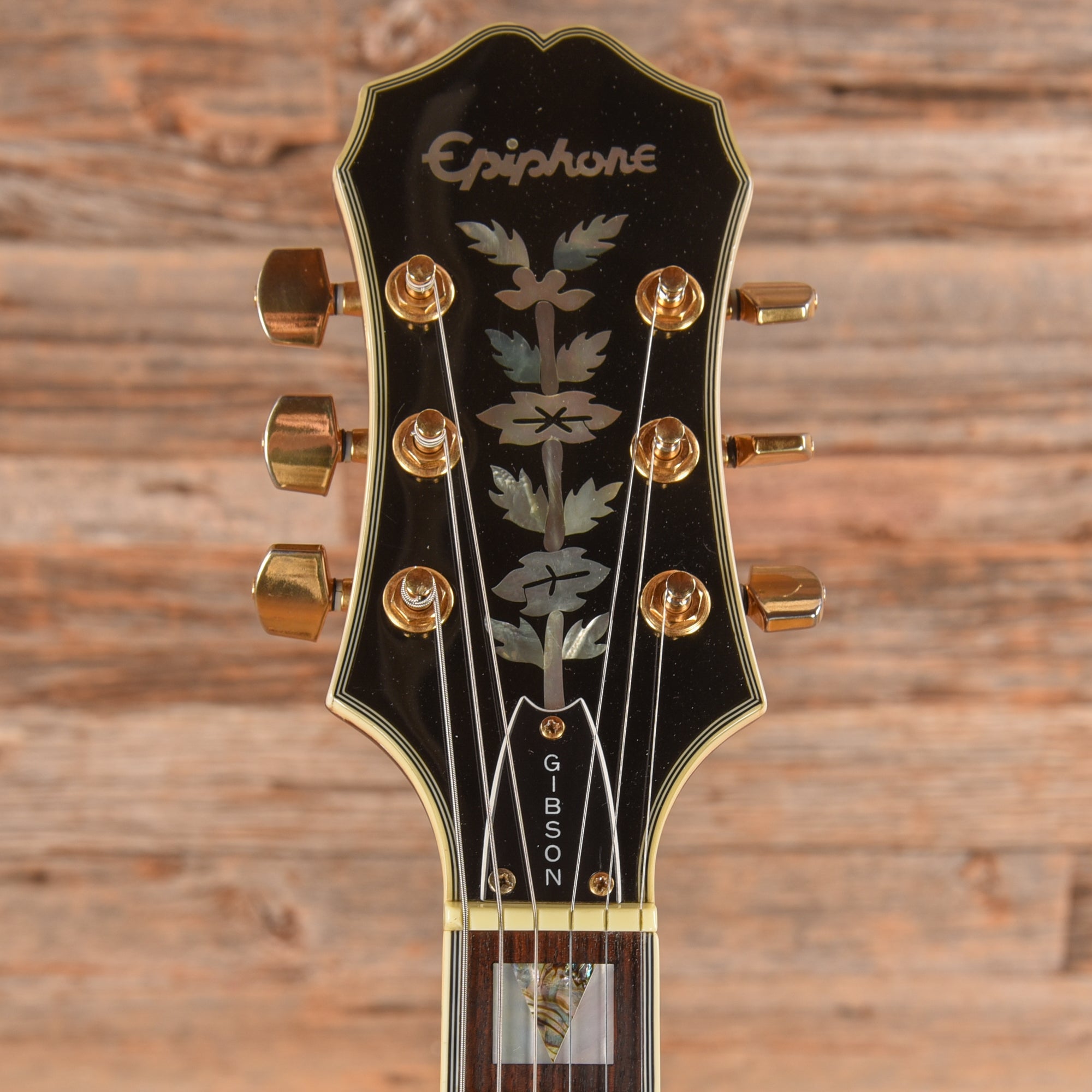Epiphone Sheraton II Sunburst 1999 Electric Guitars / Semi-Hollow