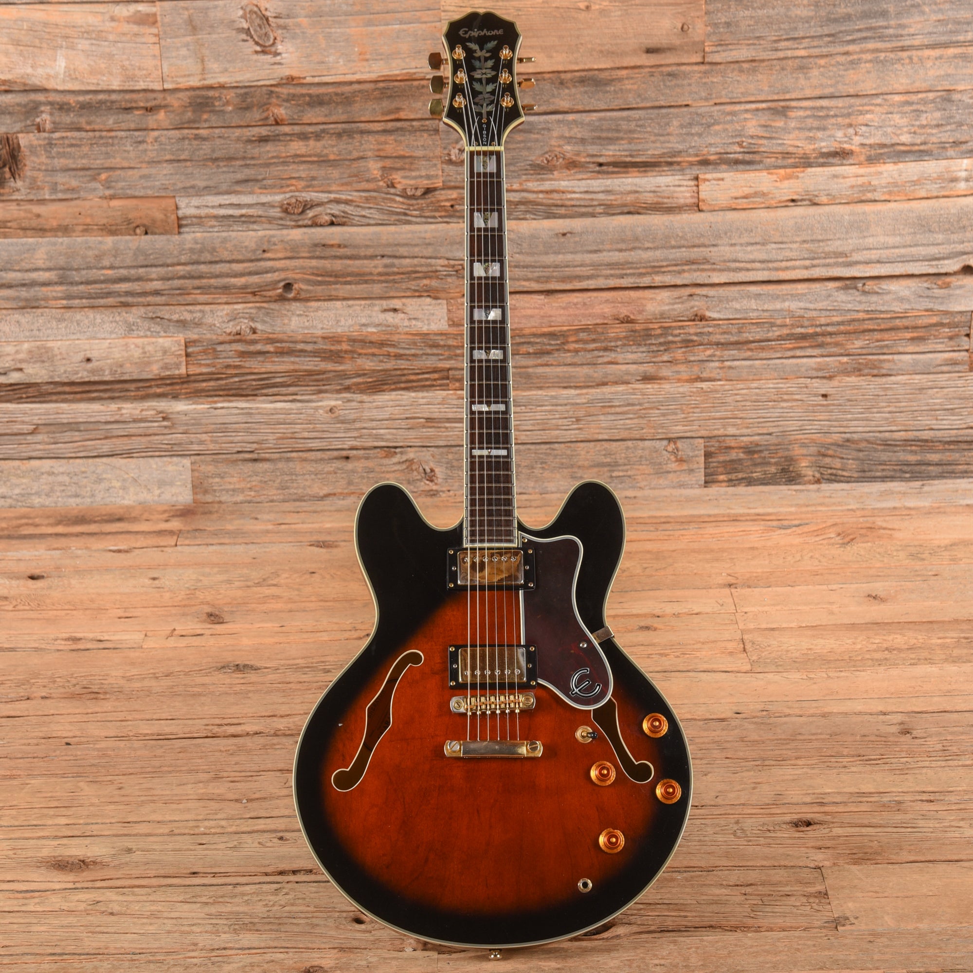 Epiphone Sheraton II Sunburst 1999 Electric Guitars / Semi-Hollow