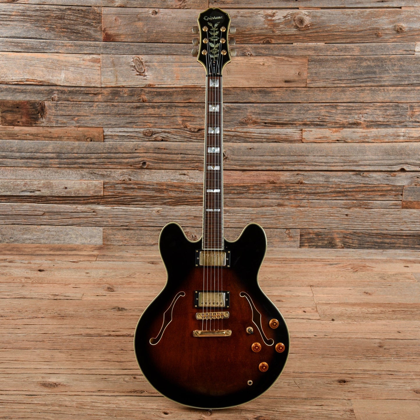 Epiphone Sheraton II Sunburst 2007 Electric Guitars / Semi-Hollow